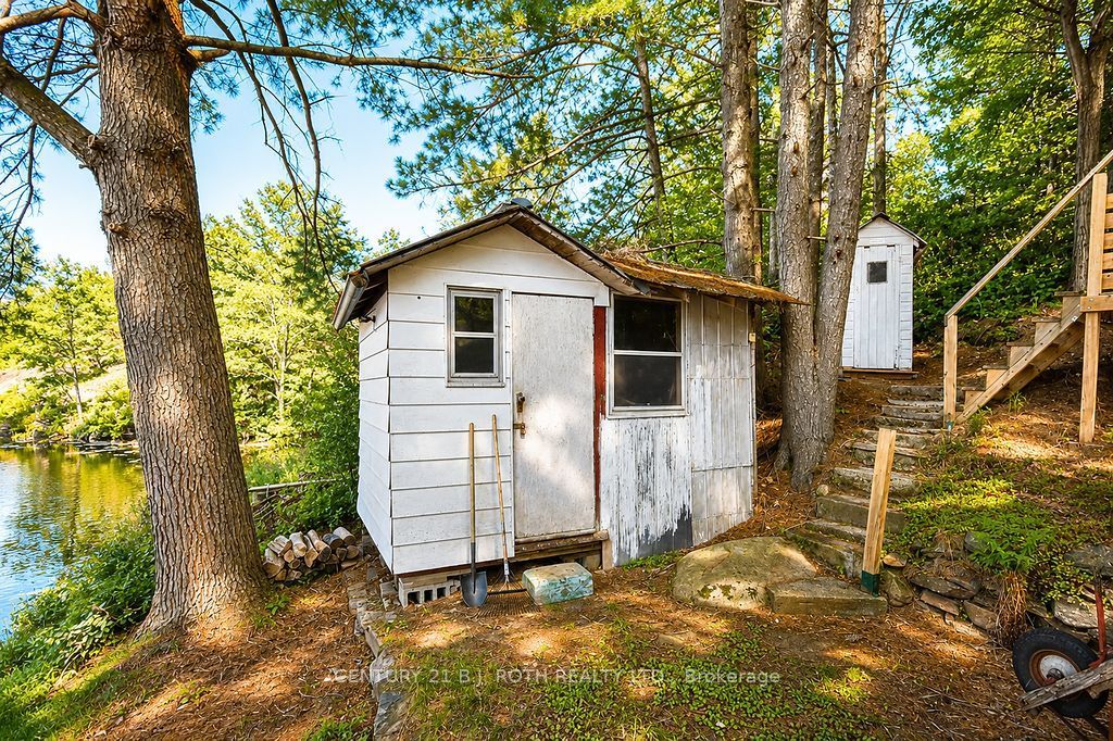 11107 Devils Lake Road Property Photo 9