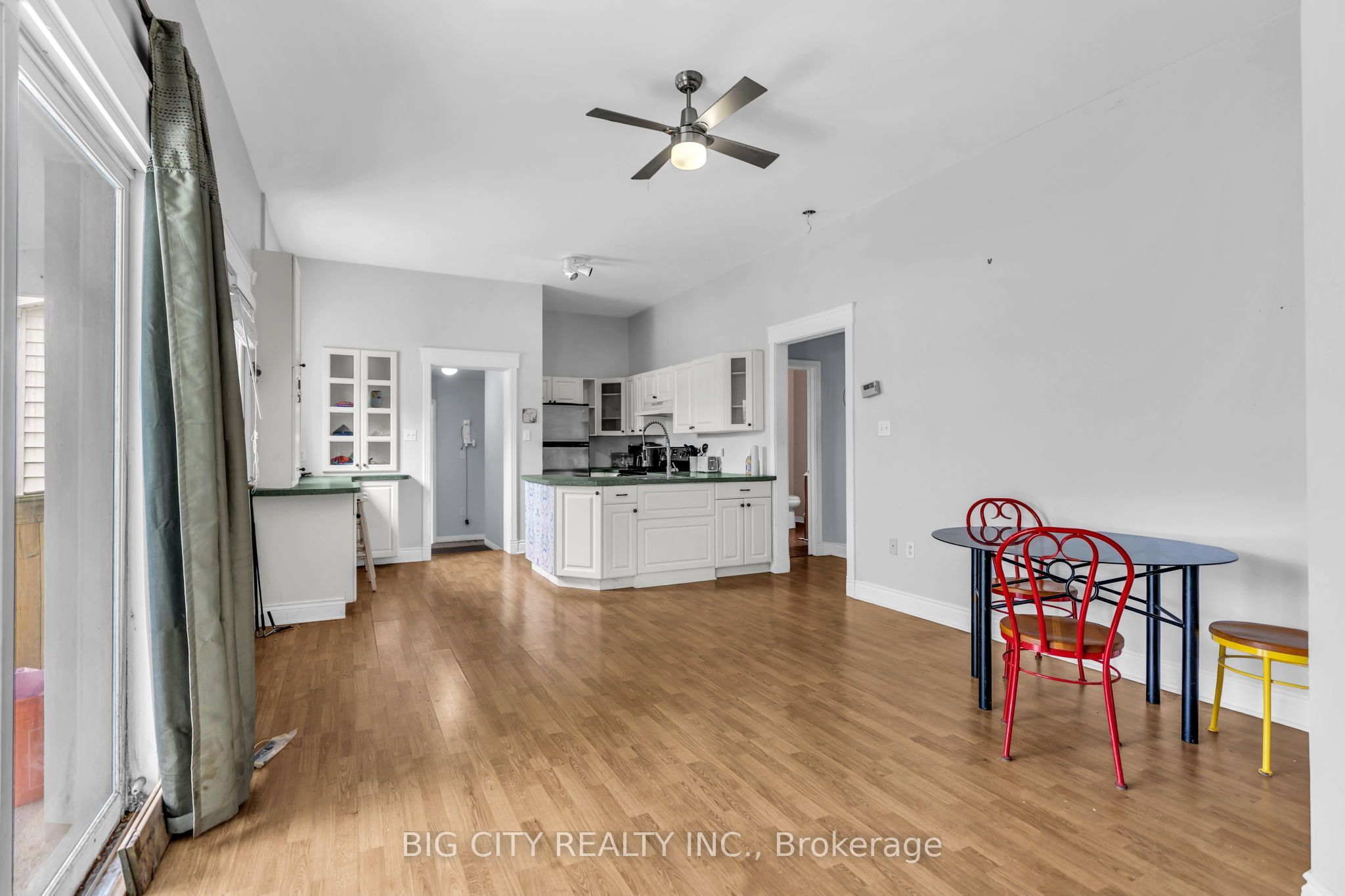 16 East Avenue Property Photo 6