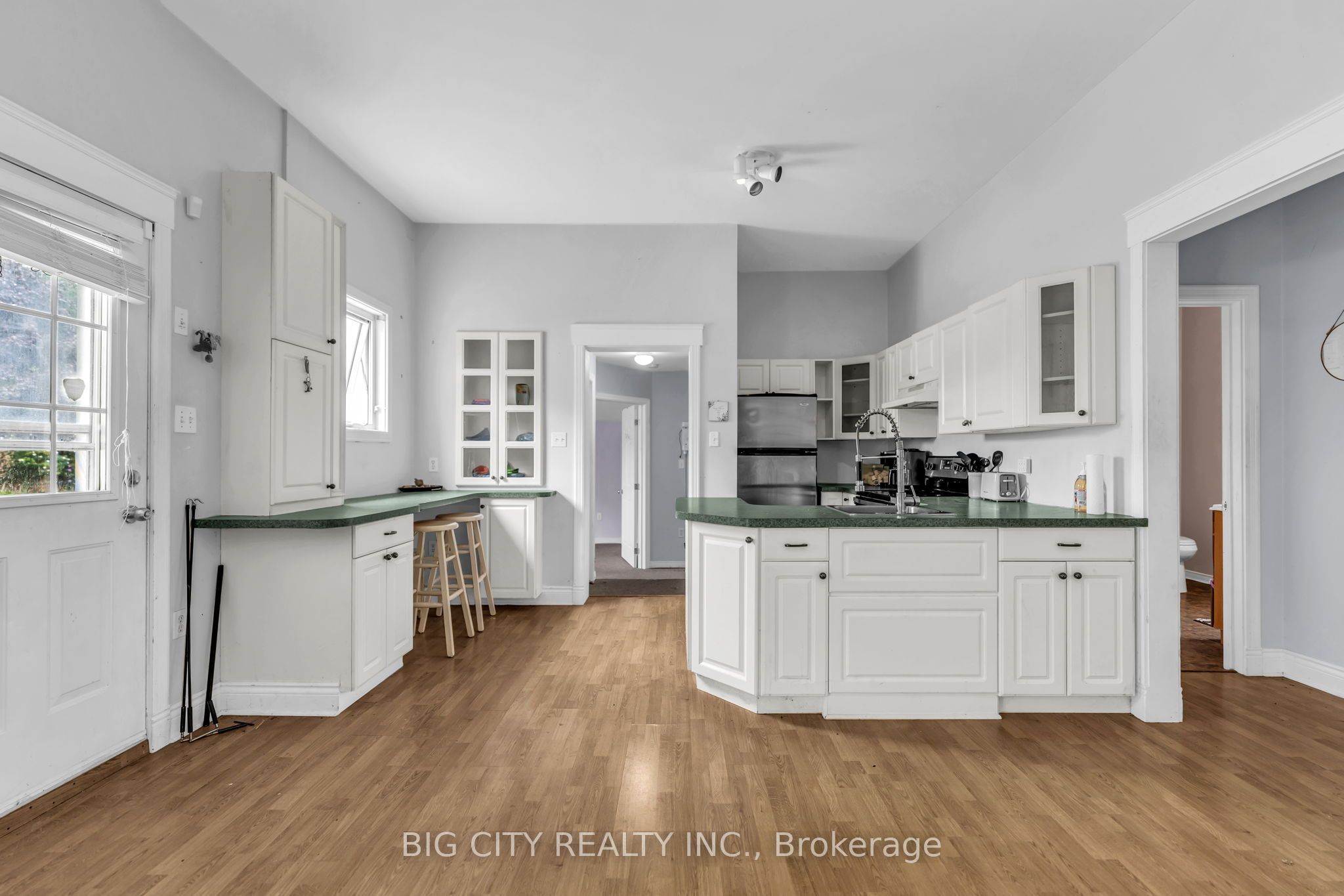 16 East Avenue Property Photo 7