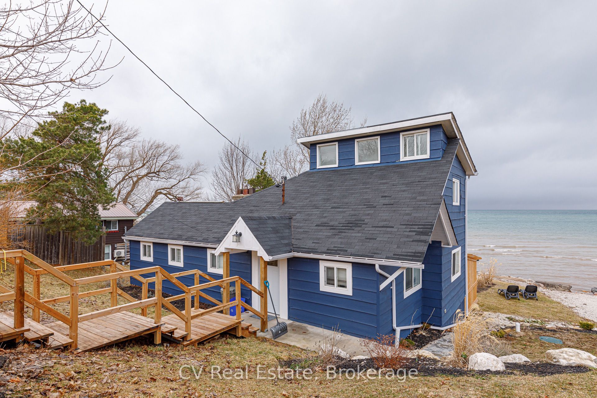 209583 26 Highway Property Photo 5