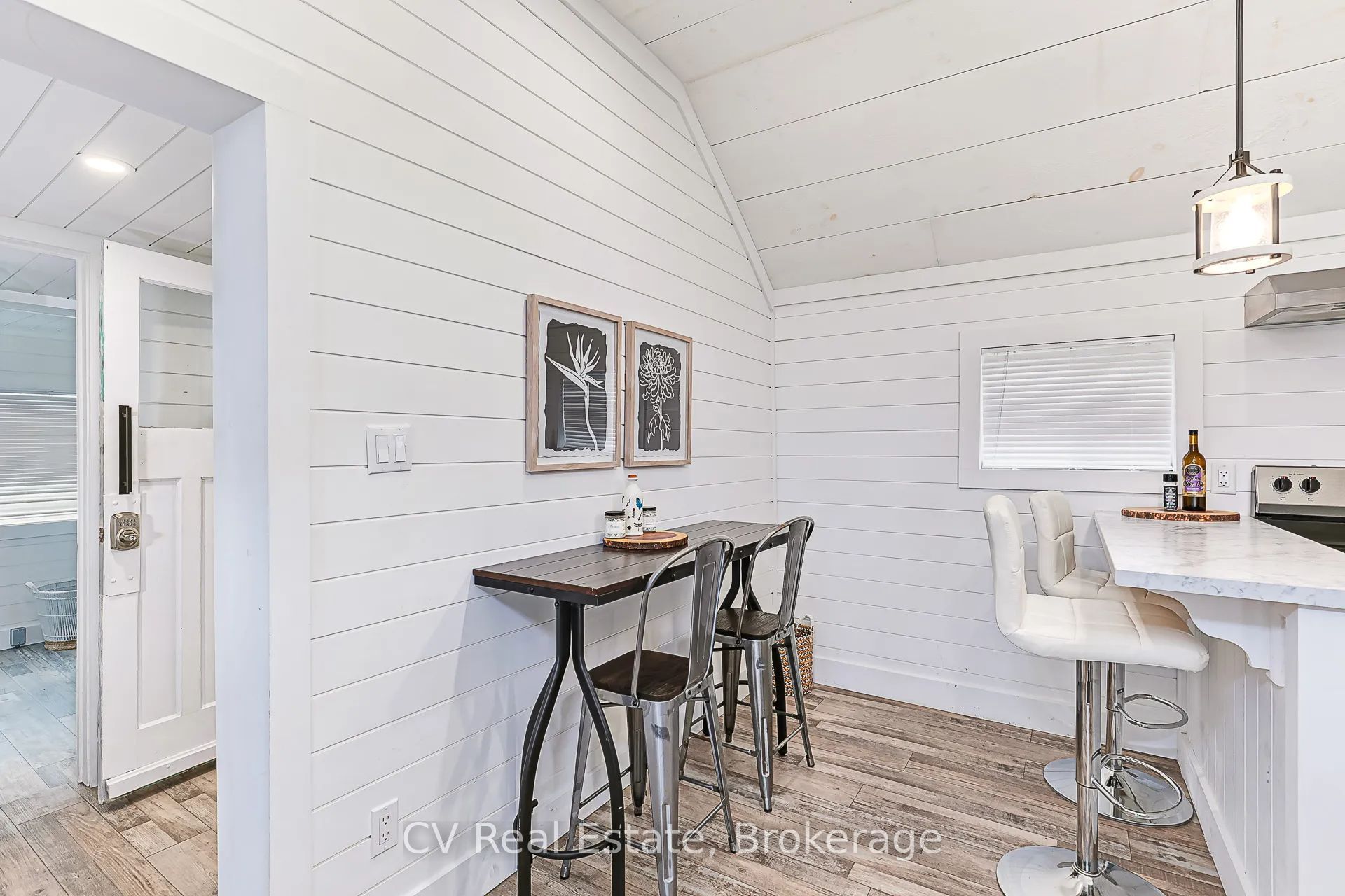 209583 26 Highway Property Photo 12