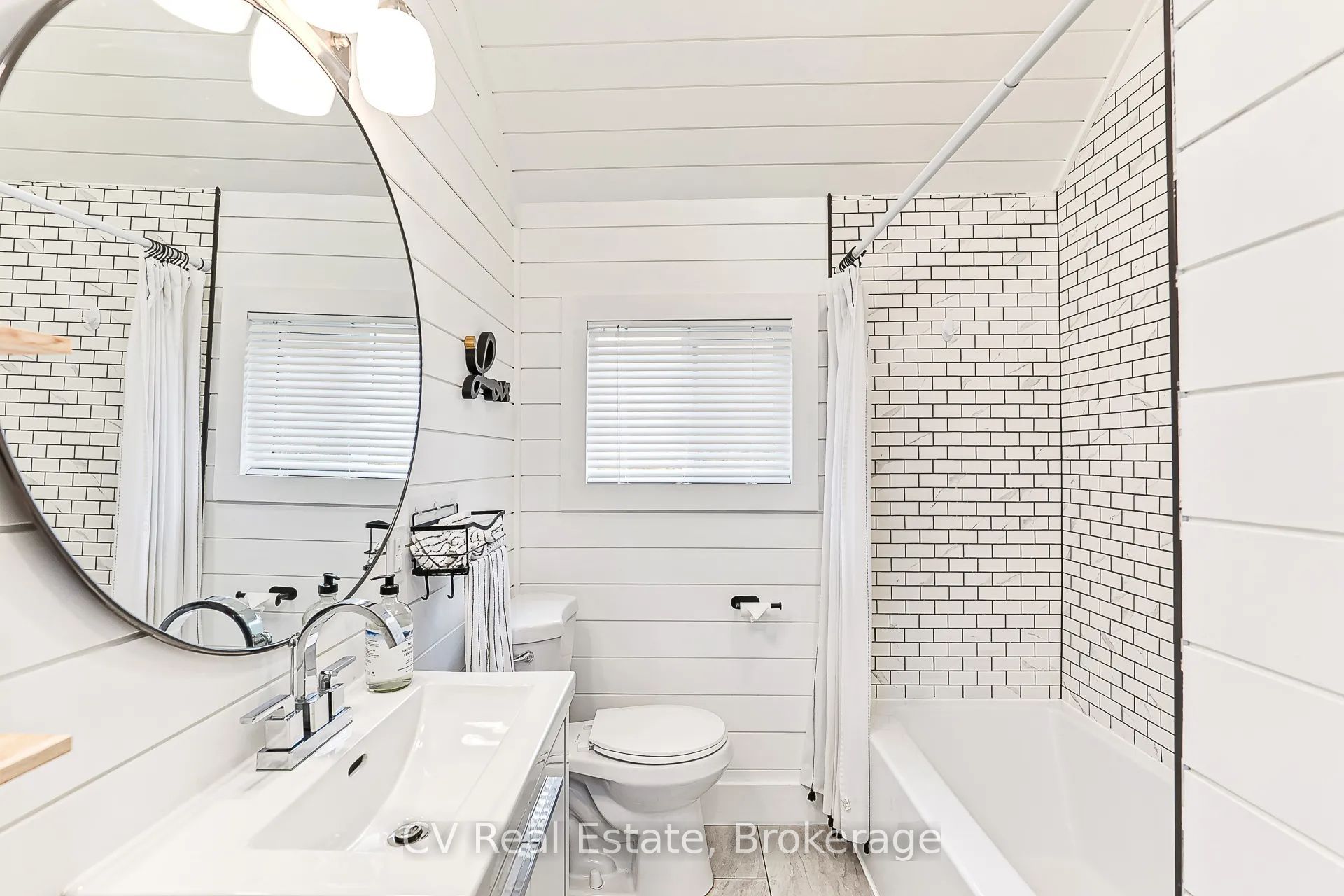 209583 26 Highway Property Photo 16
