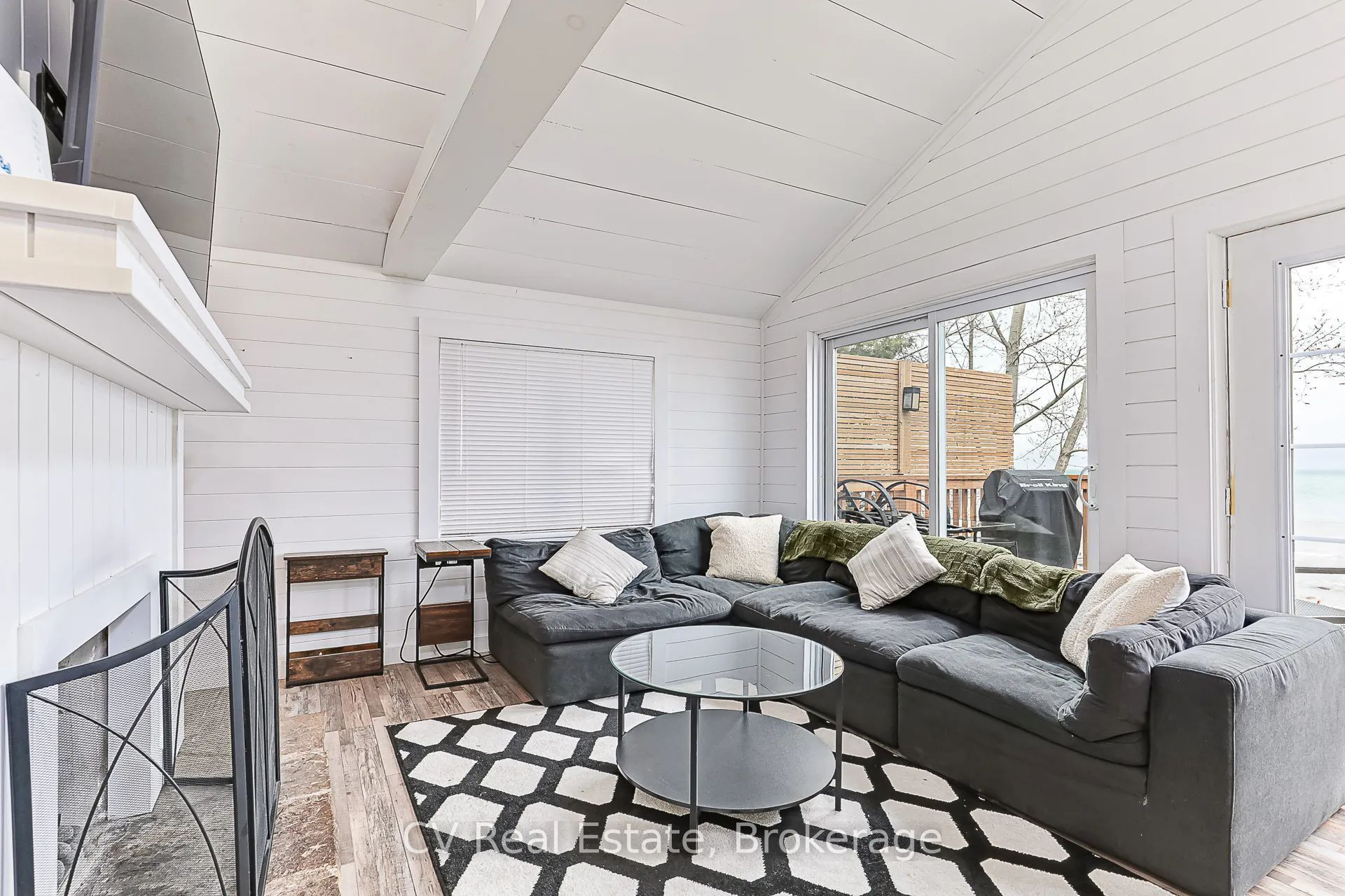209583 26 Highway Property Photo 17