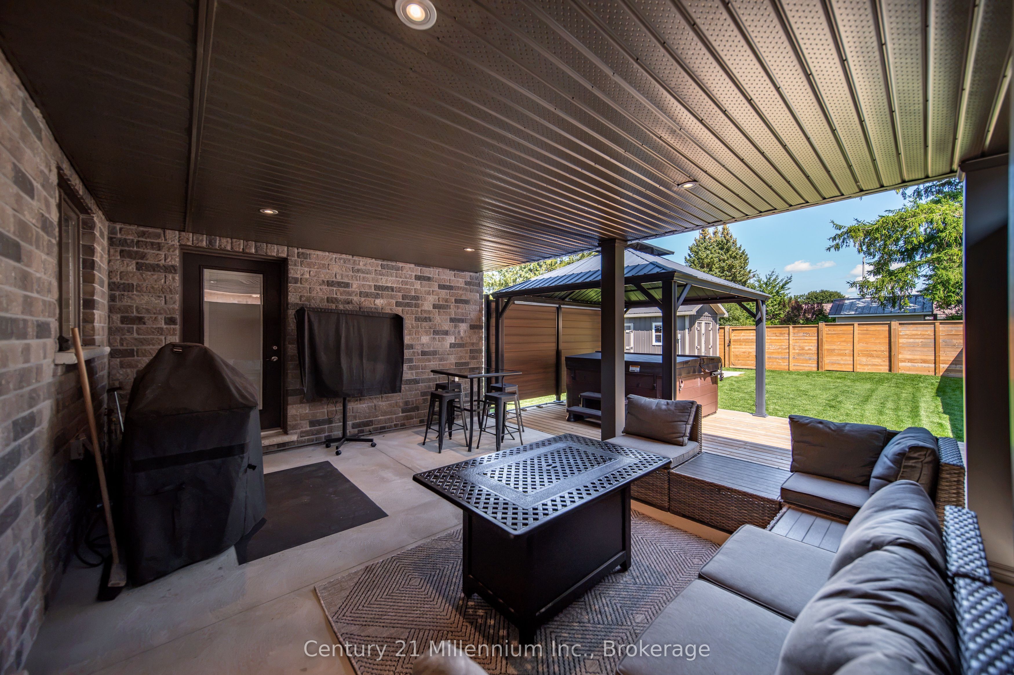 215 Djay Crescent Property Photo 44