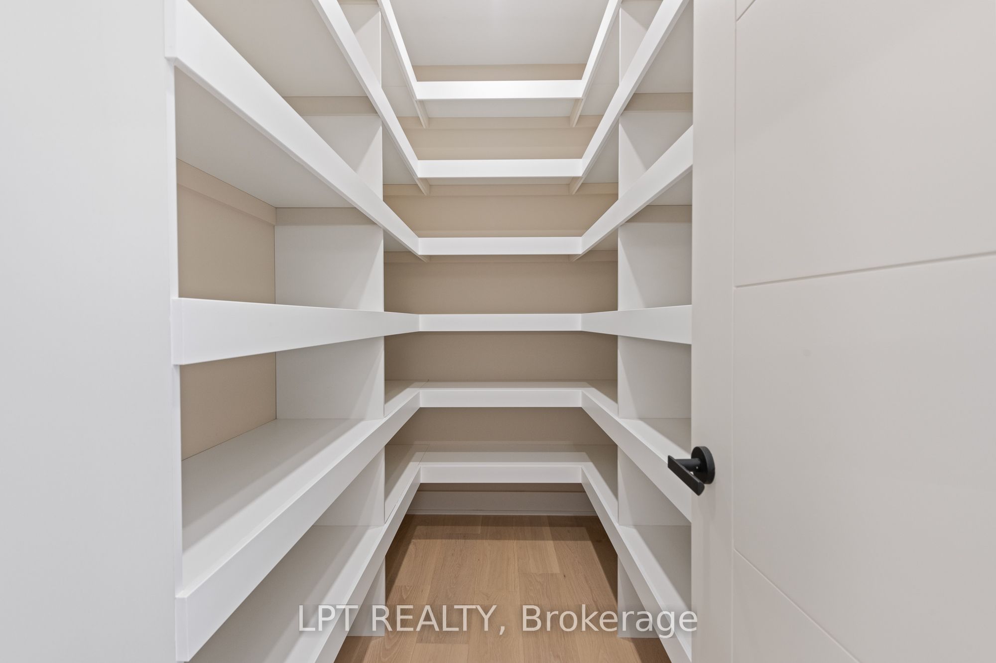 15 Briggs Avenue Property Photo 9
