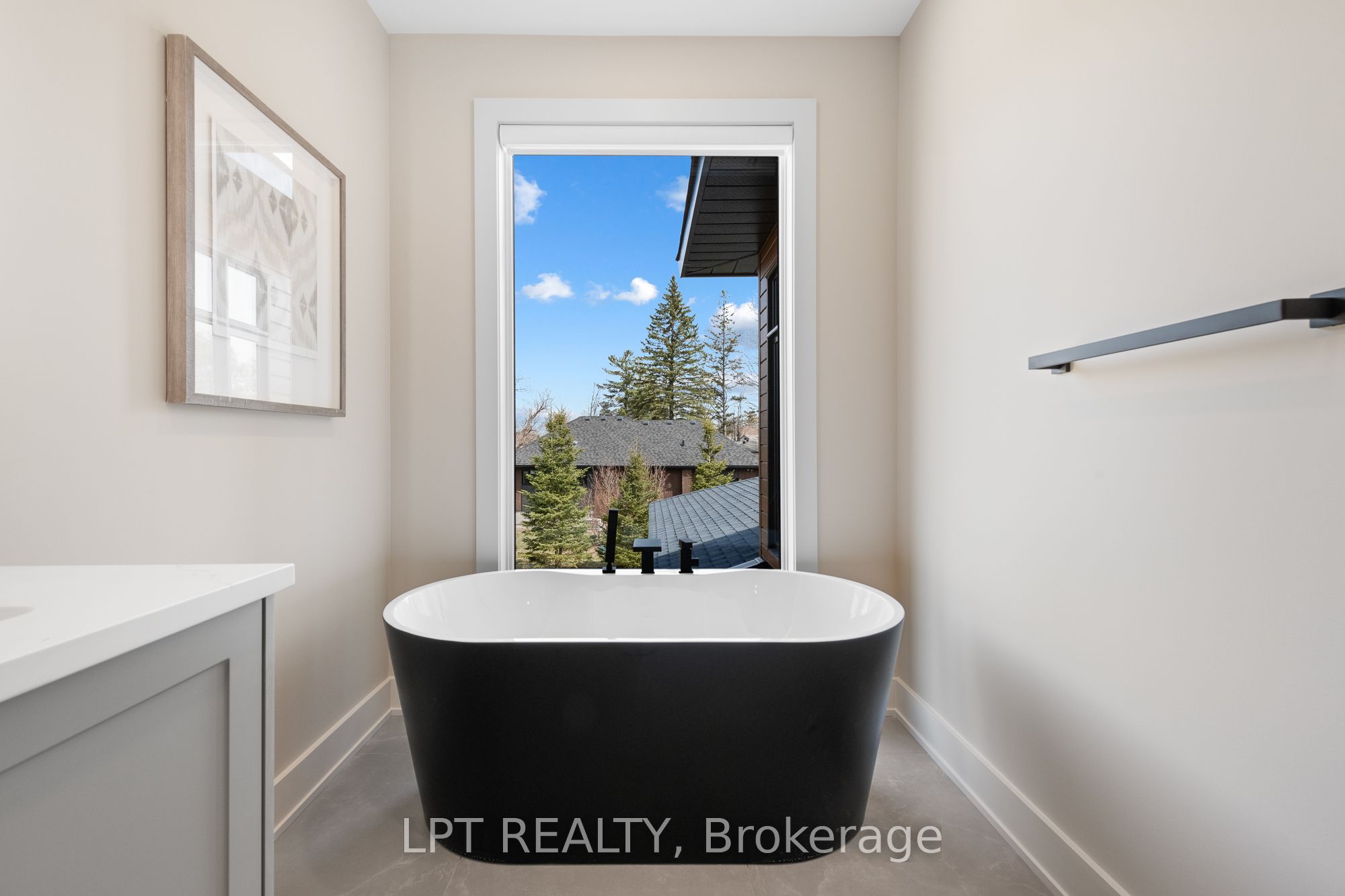 15 Briggs Avenue Property Photo 32