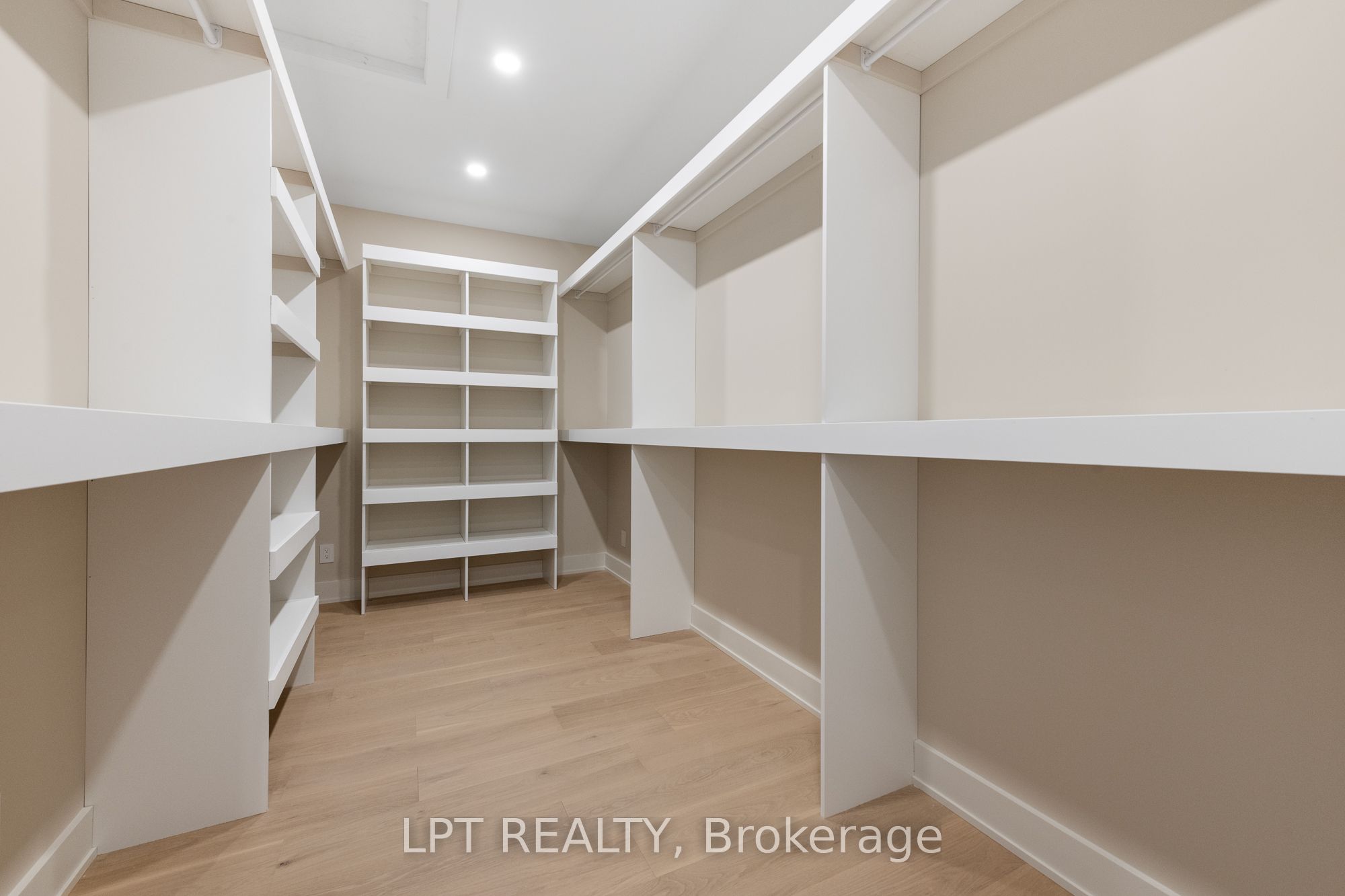 15 Briggs Avenue Property Photo 35