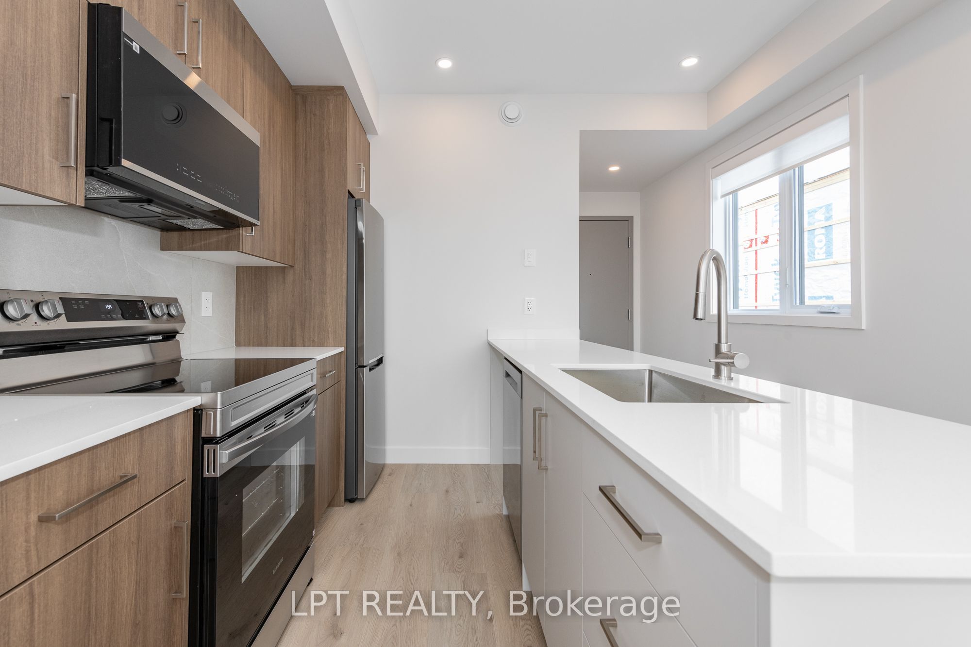 249 Columbus Avenue 7 Property Photo 4