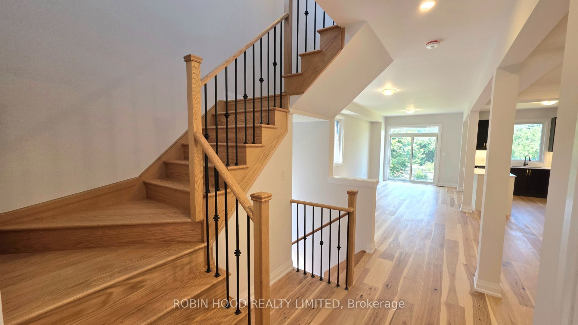 398 Rita's Avenue - Property Photo 9