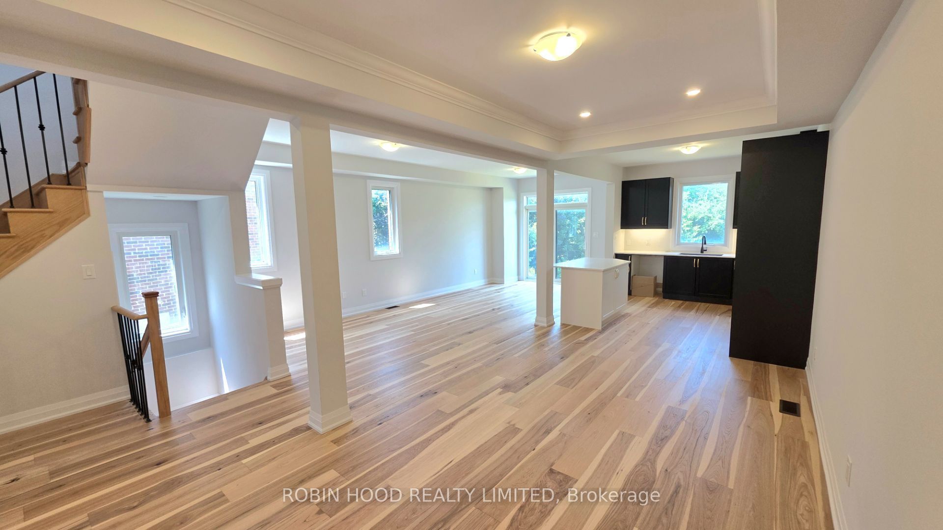 398 Rita's Avenue - Property Photo 10