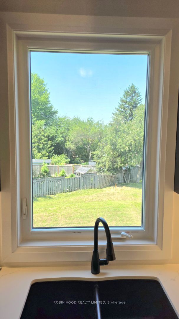 398 Rita's Avenue - Property Photo 13