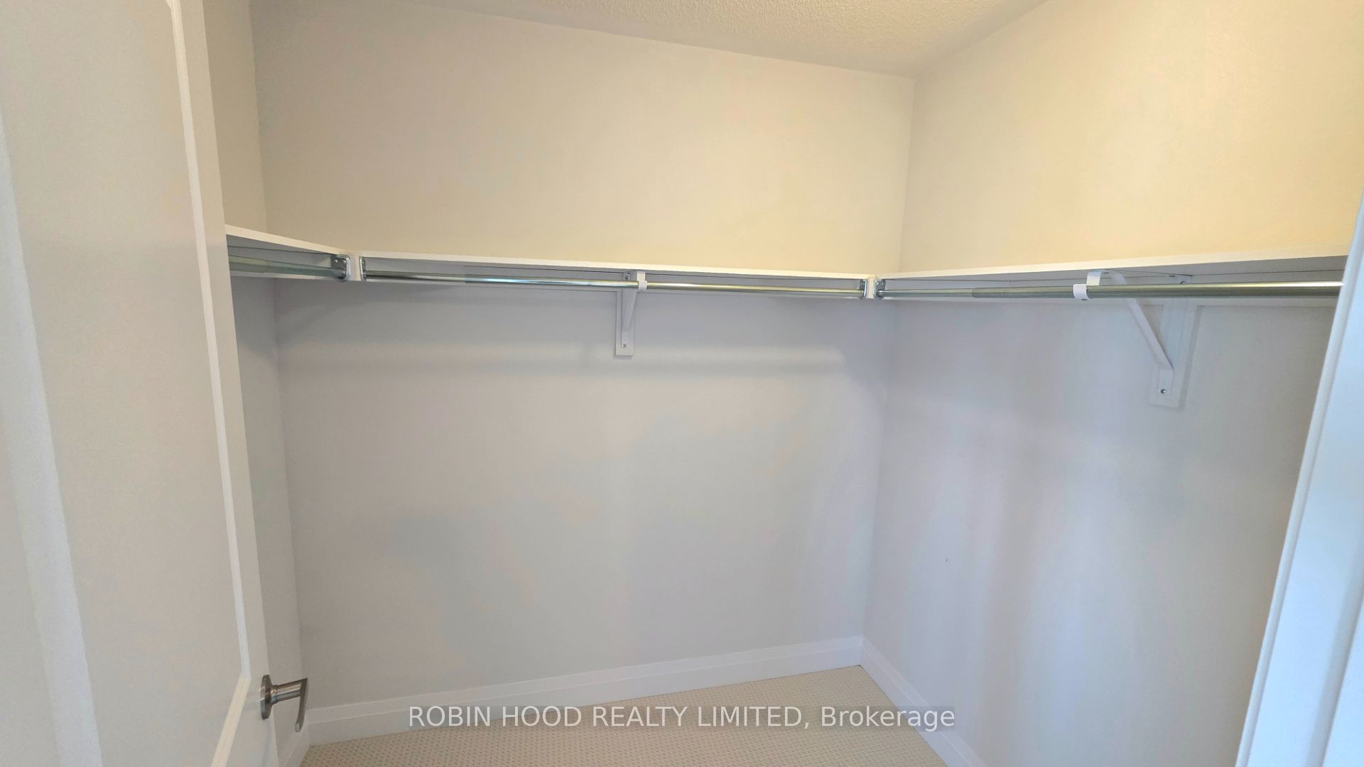 398 Rita's Avenue - Property Photo 15