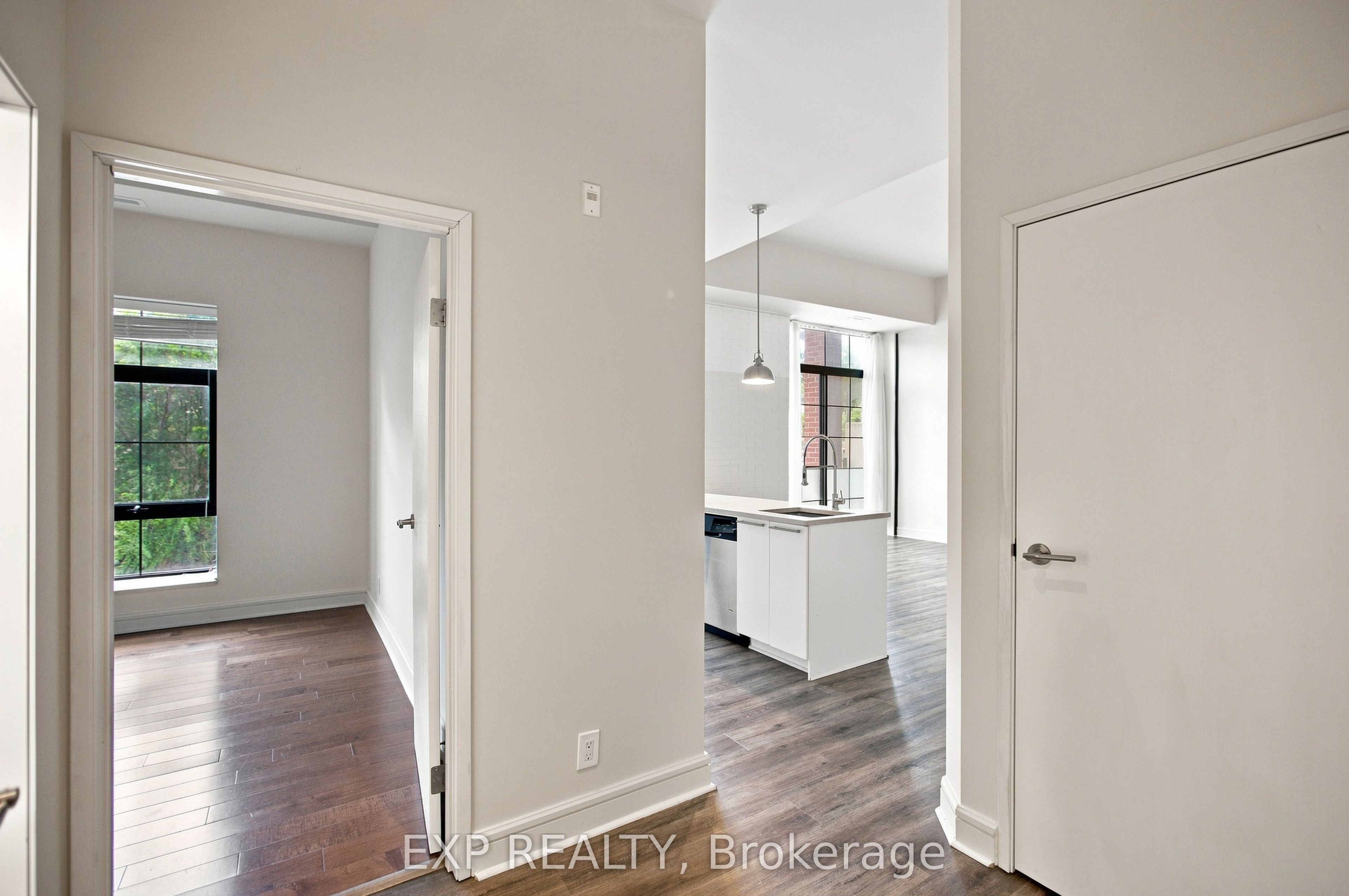 555 Anand Private 109 Property Photo 5