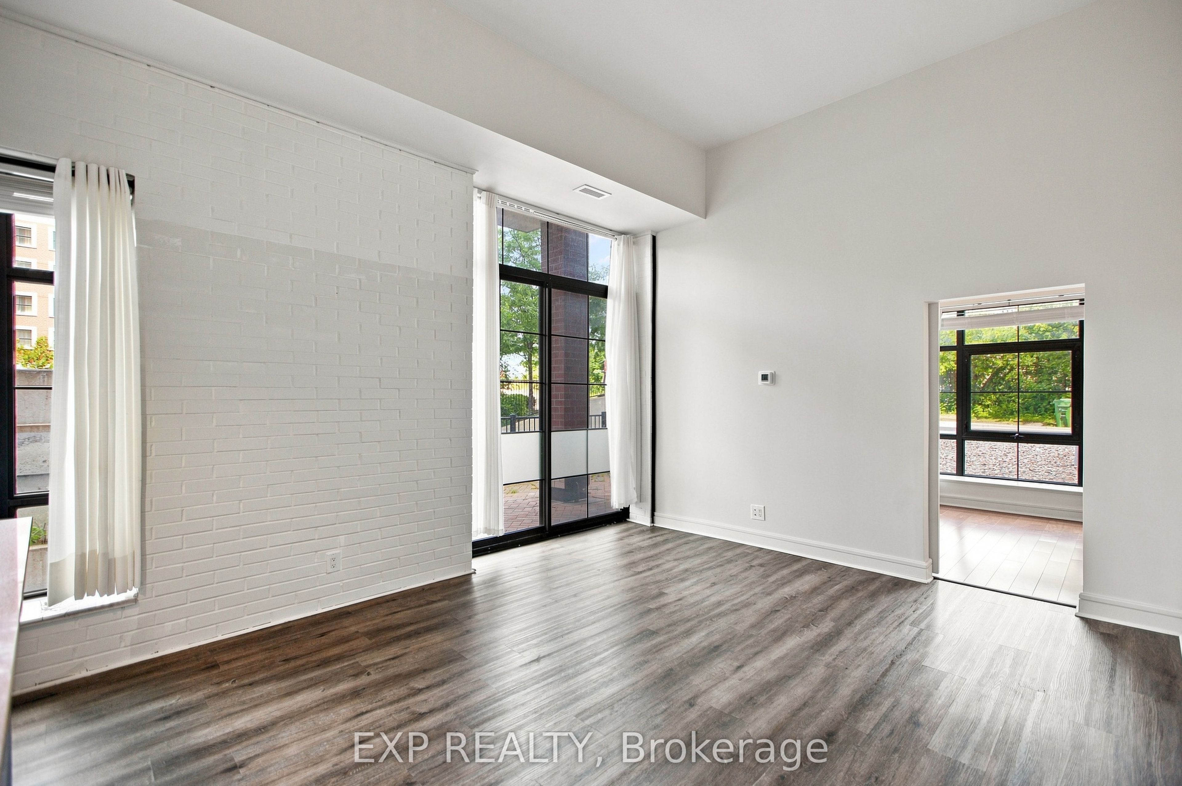 555 Anand Private 109 Property Photo 11
