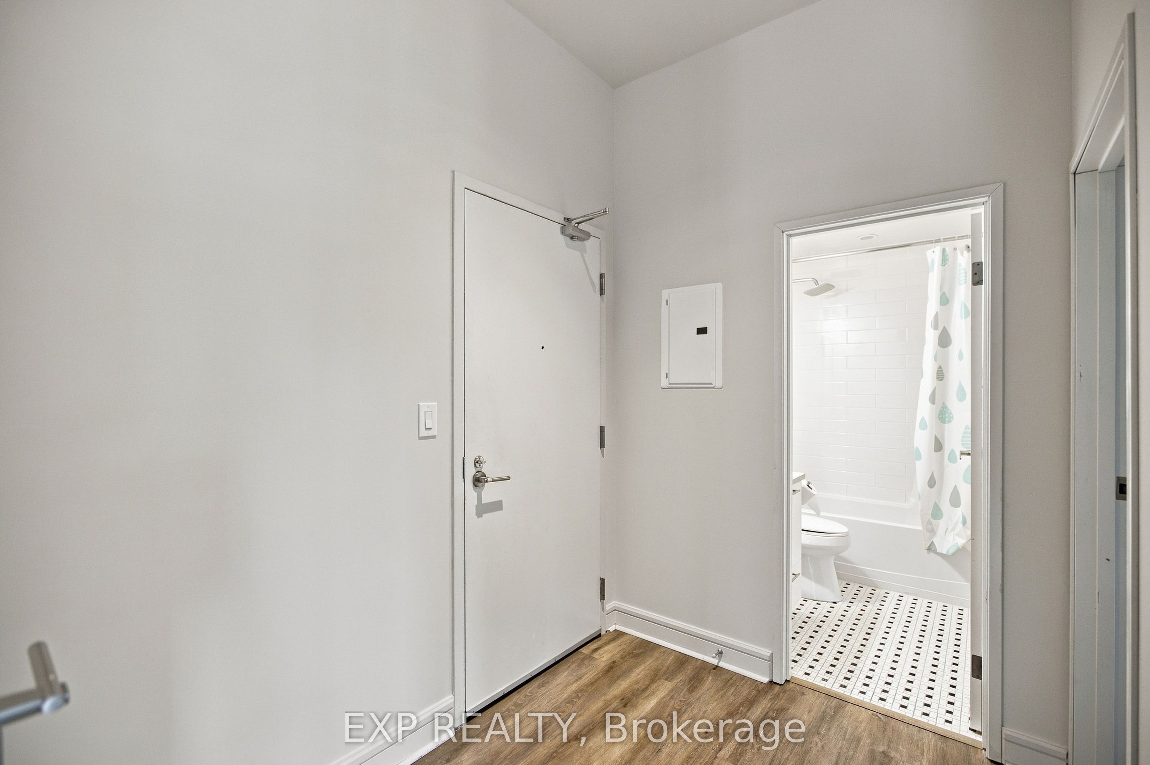 555 Anand Private 109 Property Photo 12
