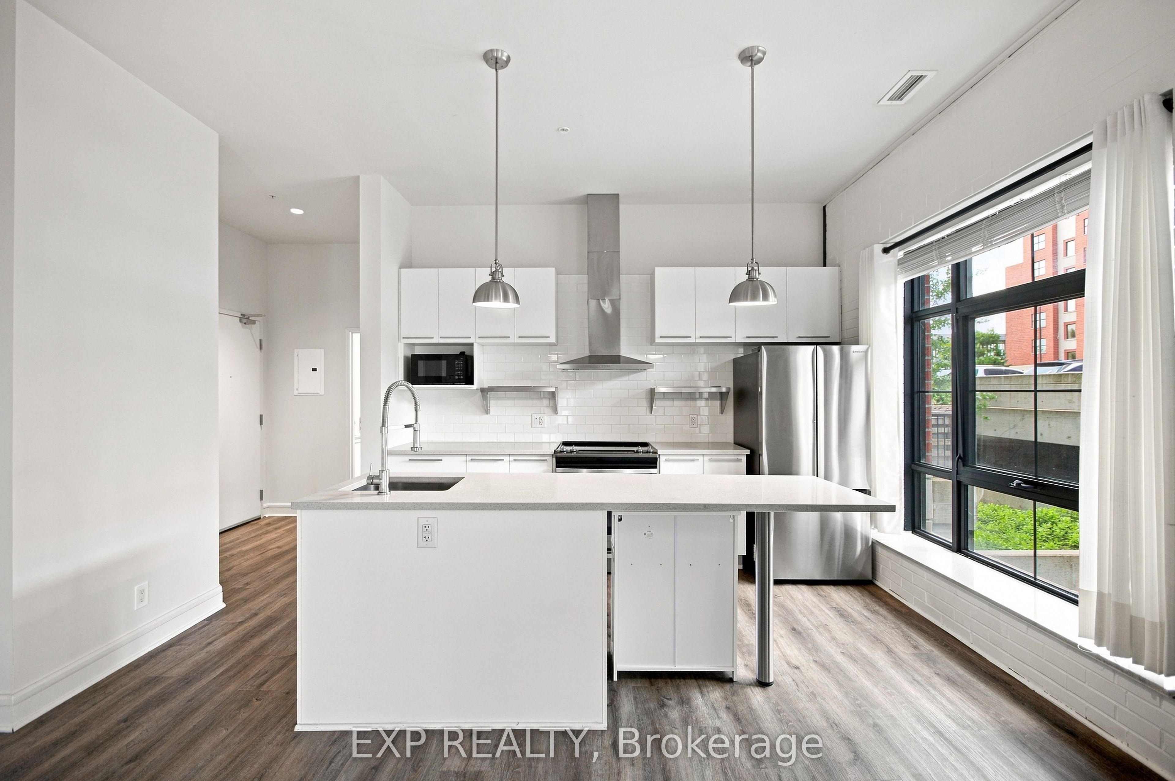 555 Anand Private 109 Property Photo 14