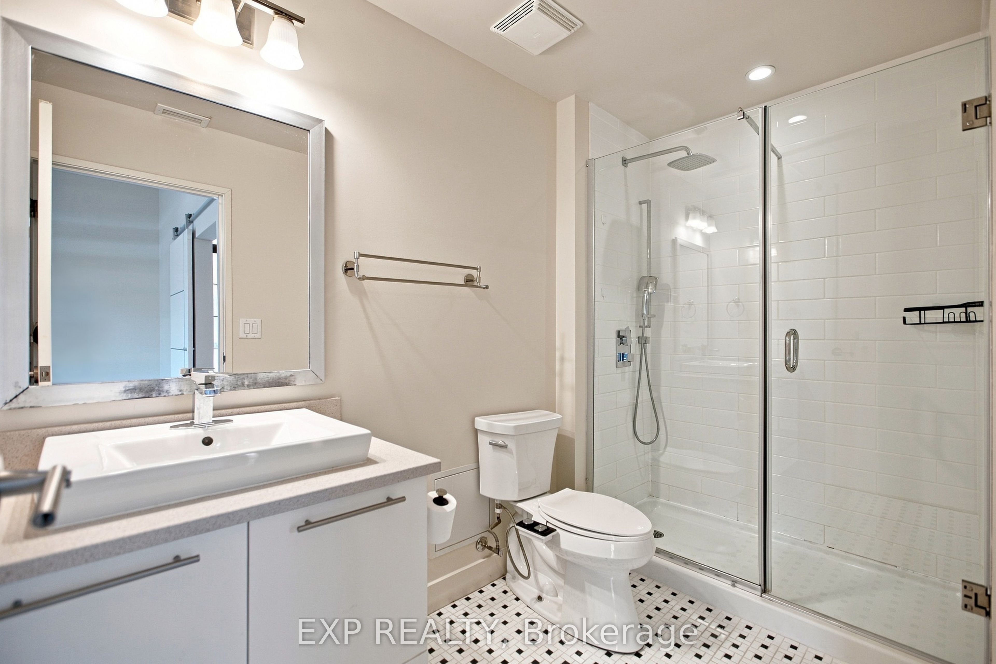 555 Anand Private 109 Property Photo 17