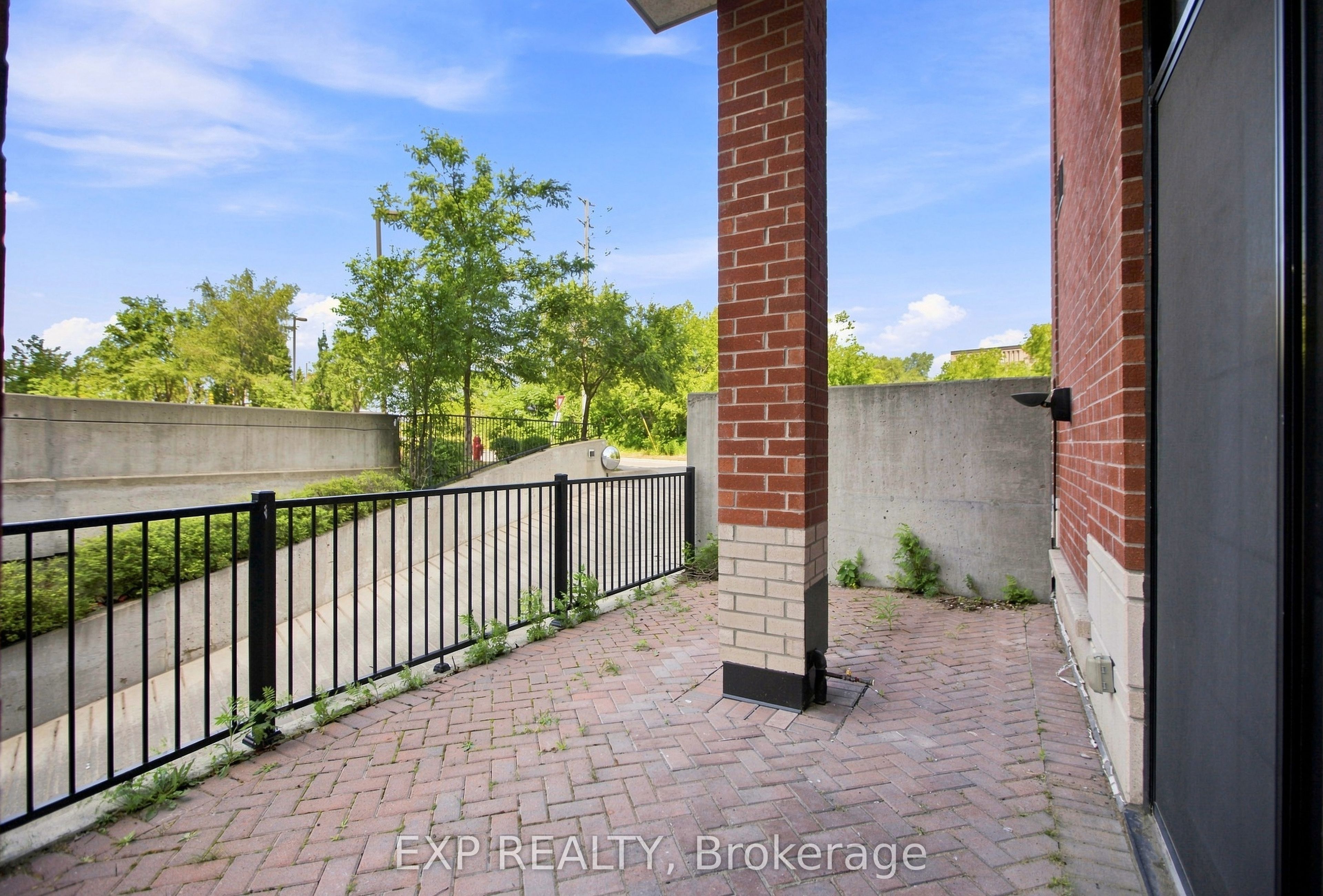 555 Anand Private 109 Property Photo 21