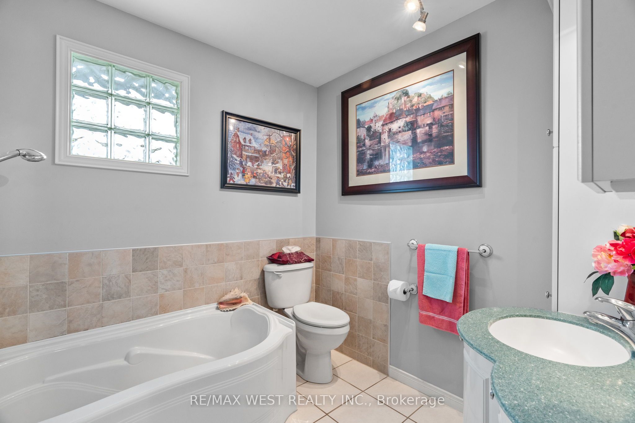 96 Langford Drive Property Photo 11