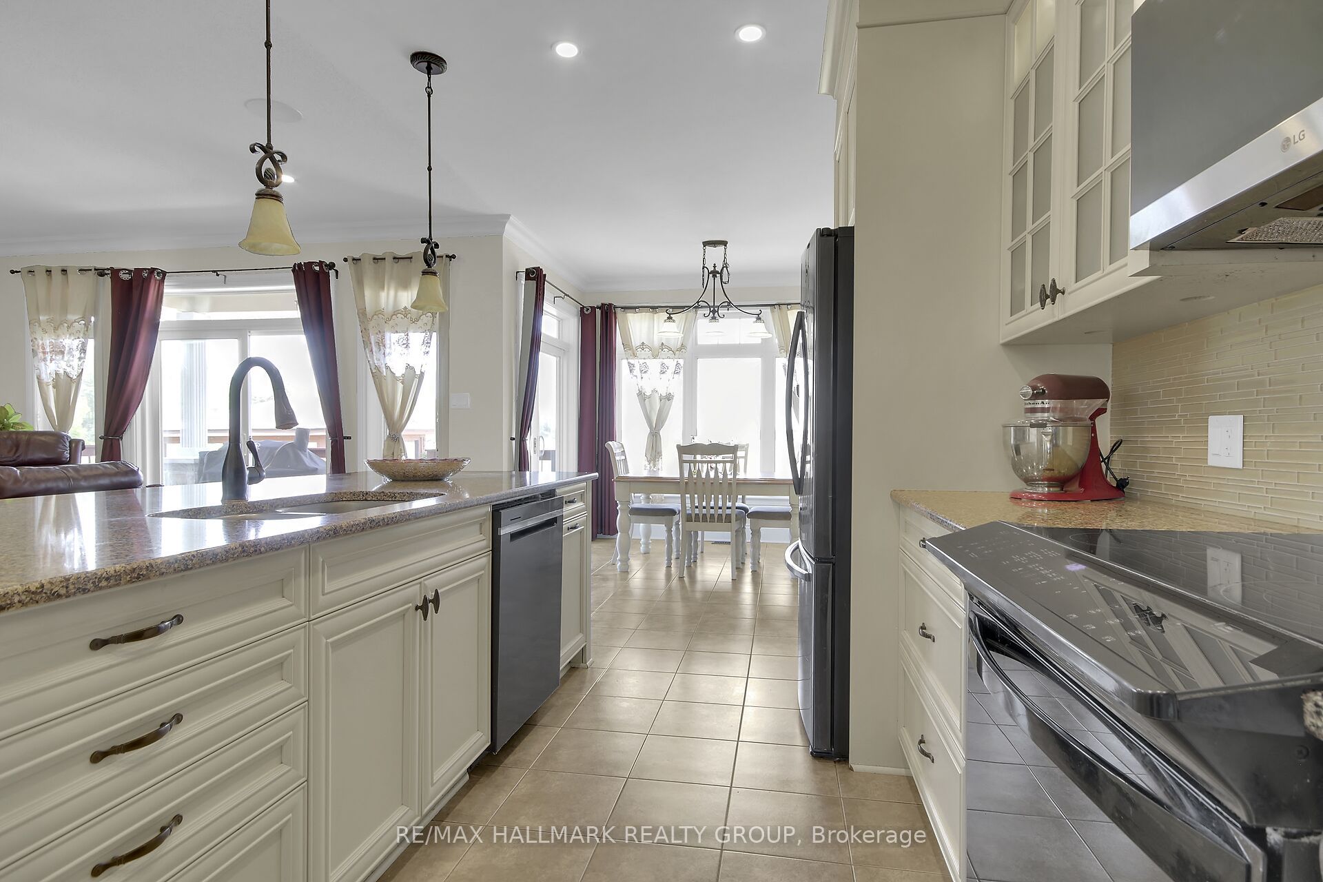 7479 Bleeks Road Property Photo 11