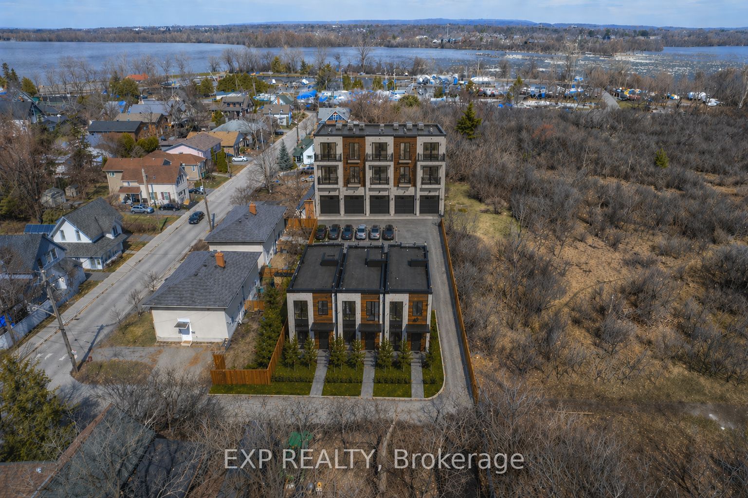 2725 Rowatt Street Property Photo 8