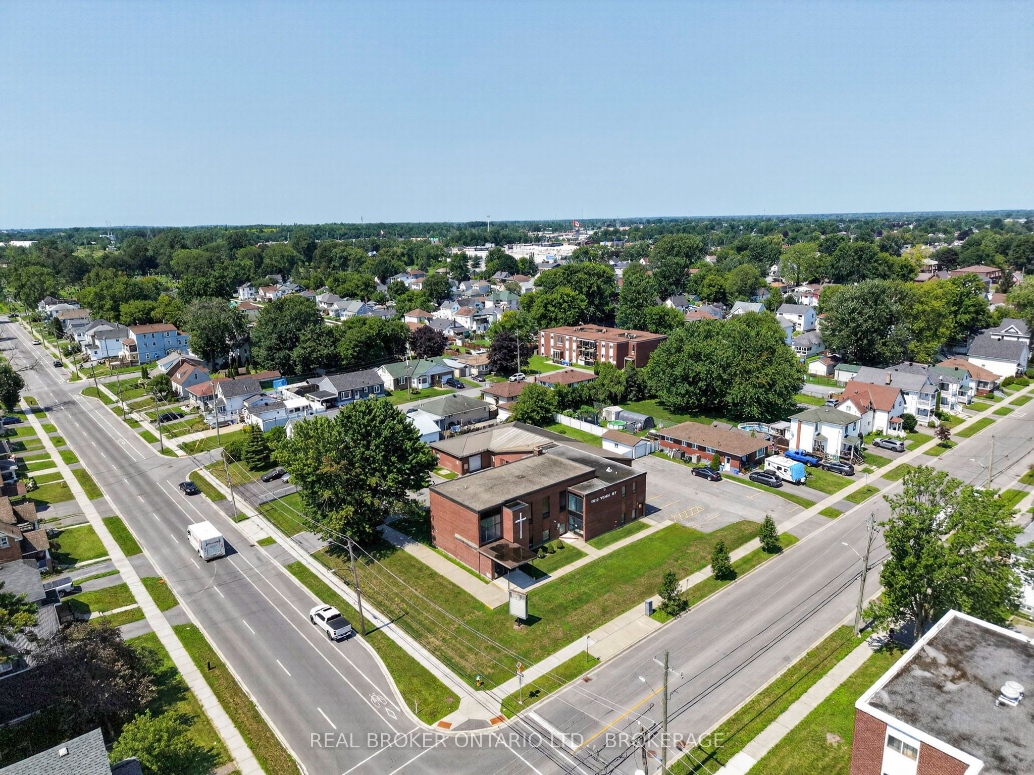 500 York Street Property Photo 45