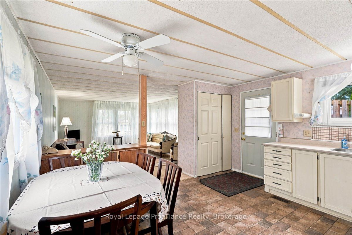 18 Cedar Street Property Photo 10