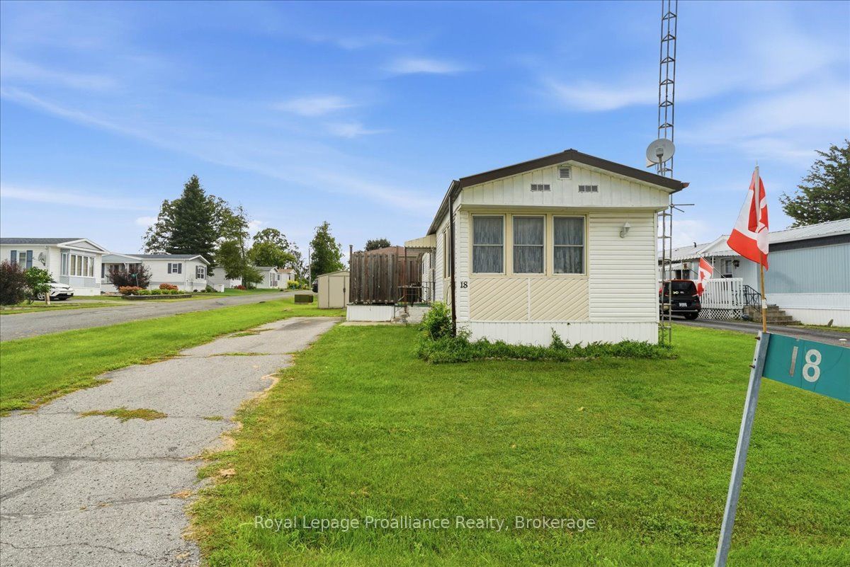 18 Cedar Street Property Photo 27