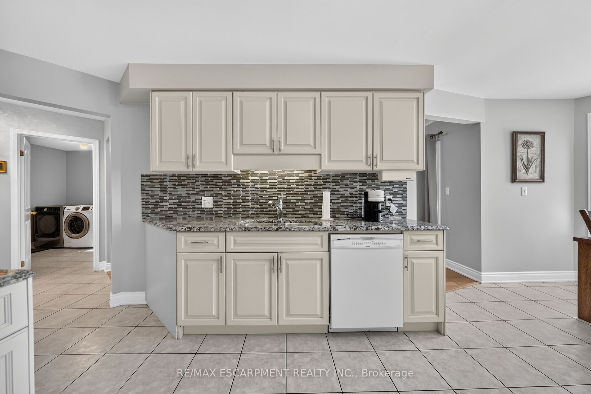 42 Hillgarden Drive Property Photo 13