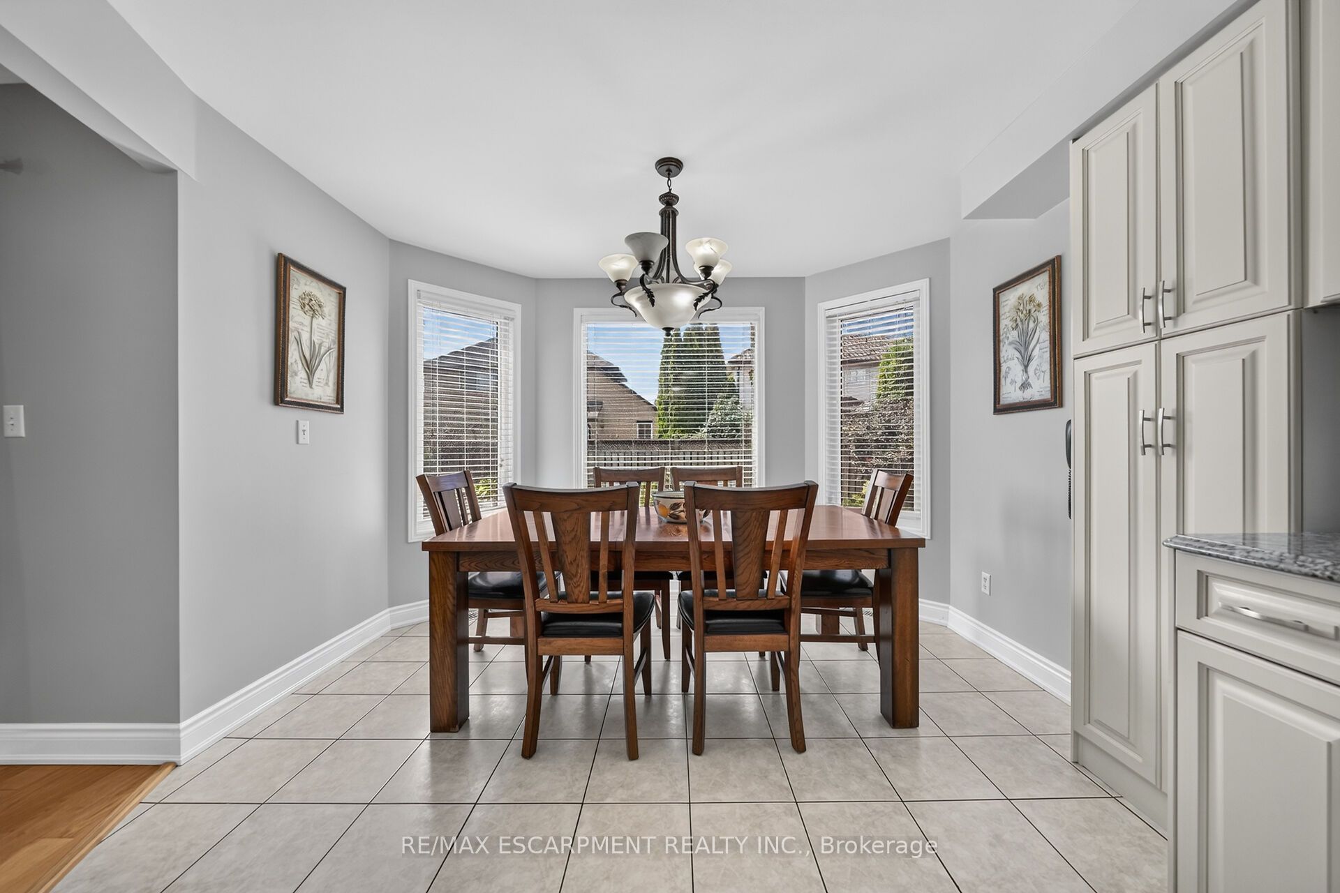 42 Hillgarden Drive Property Photo 16