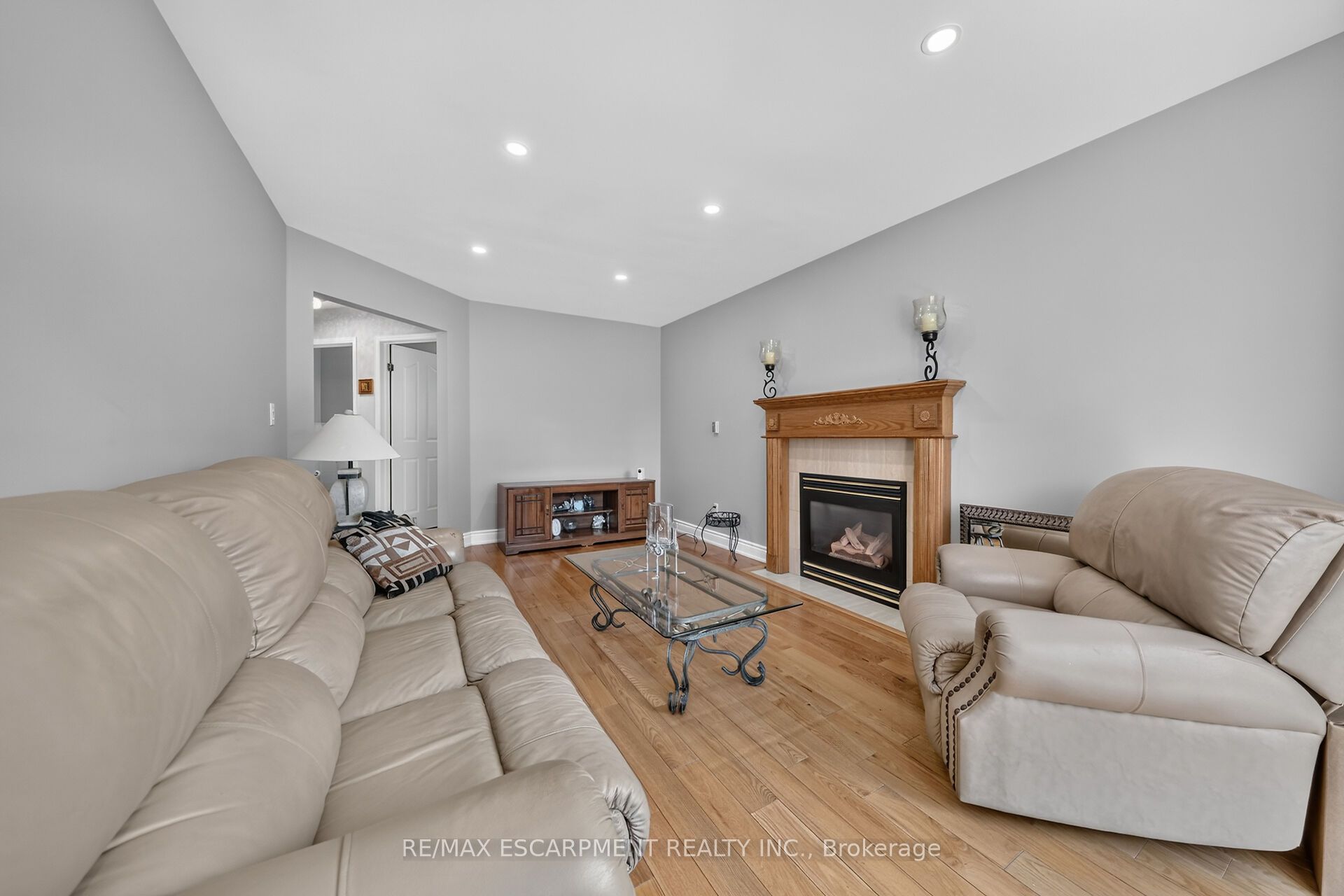 42 Hillgarden Drive Property Photo 22