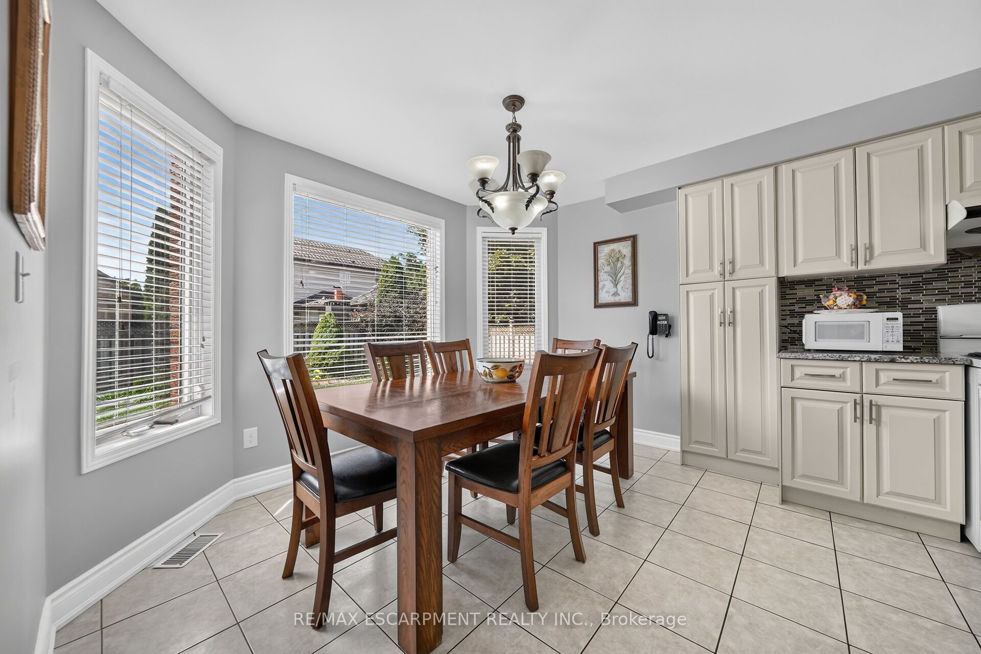 42 Hillgarden Drive Property Photo 23