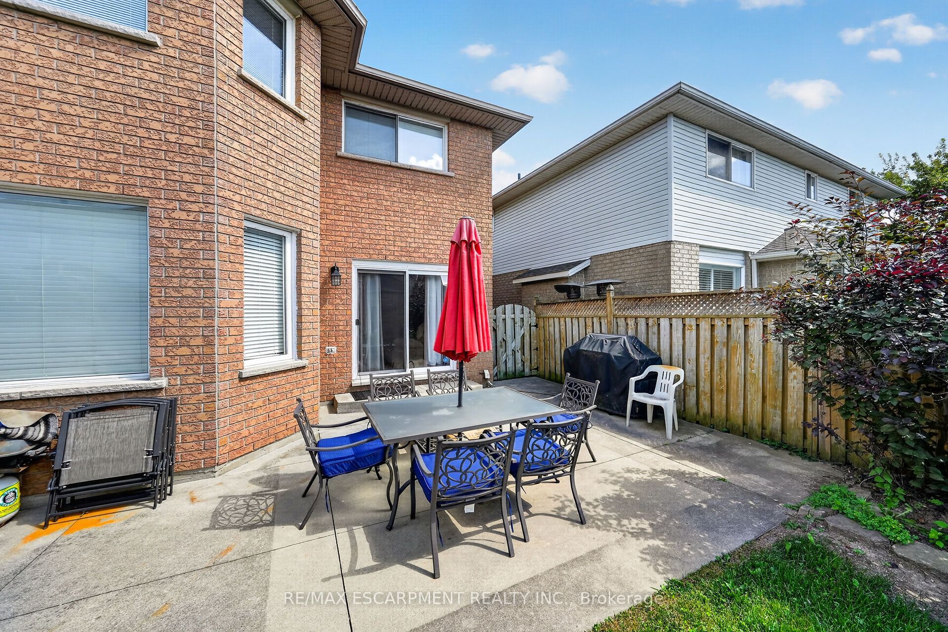 42 Hillgarden Drive Property Photo 45