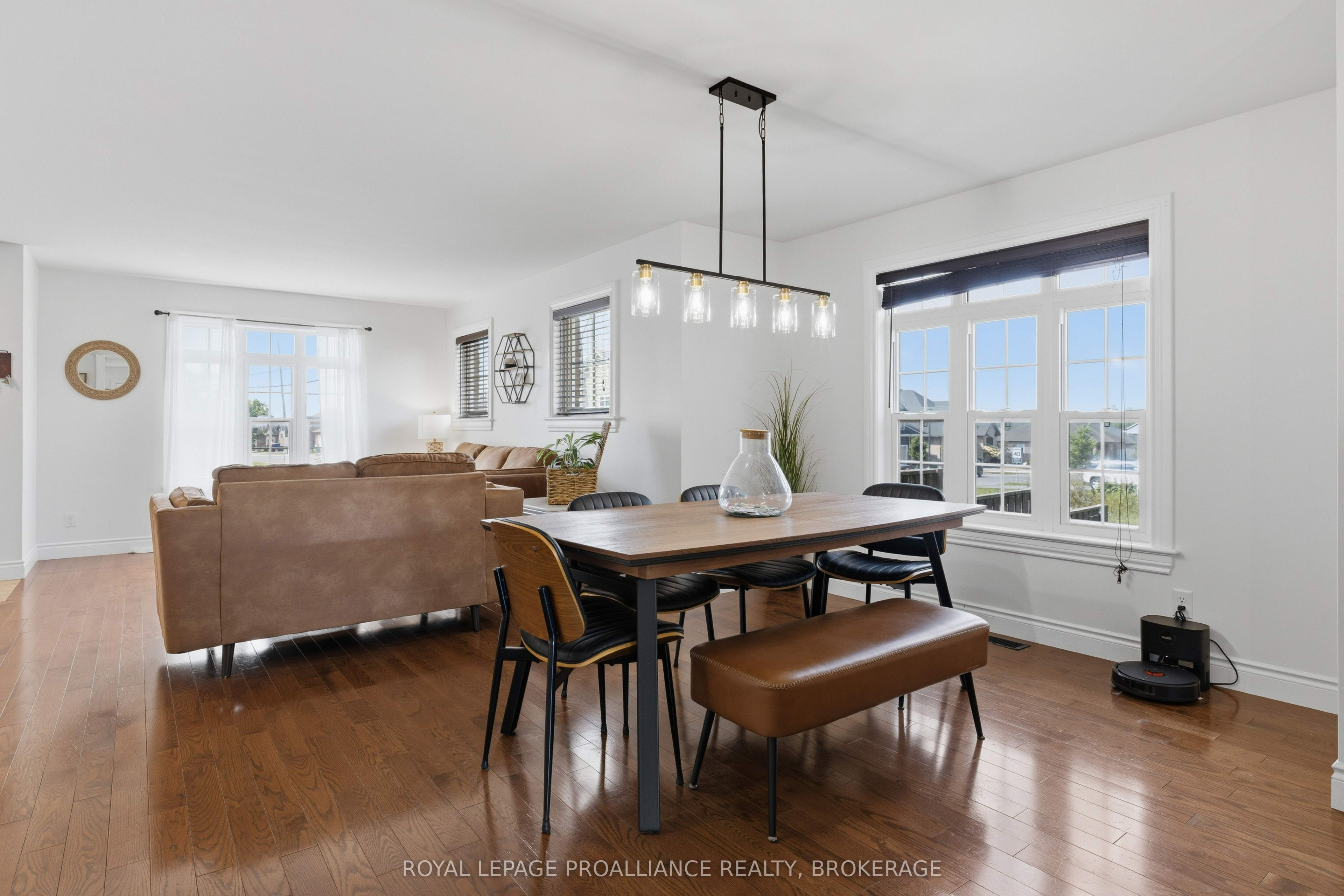 1464 Ottawa Street Property Photo 7