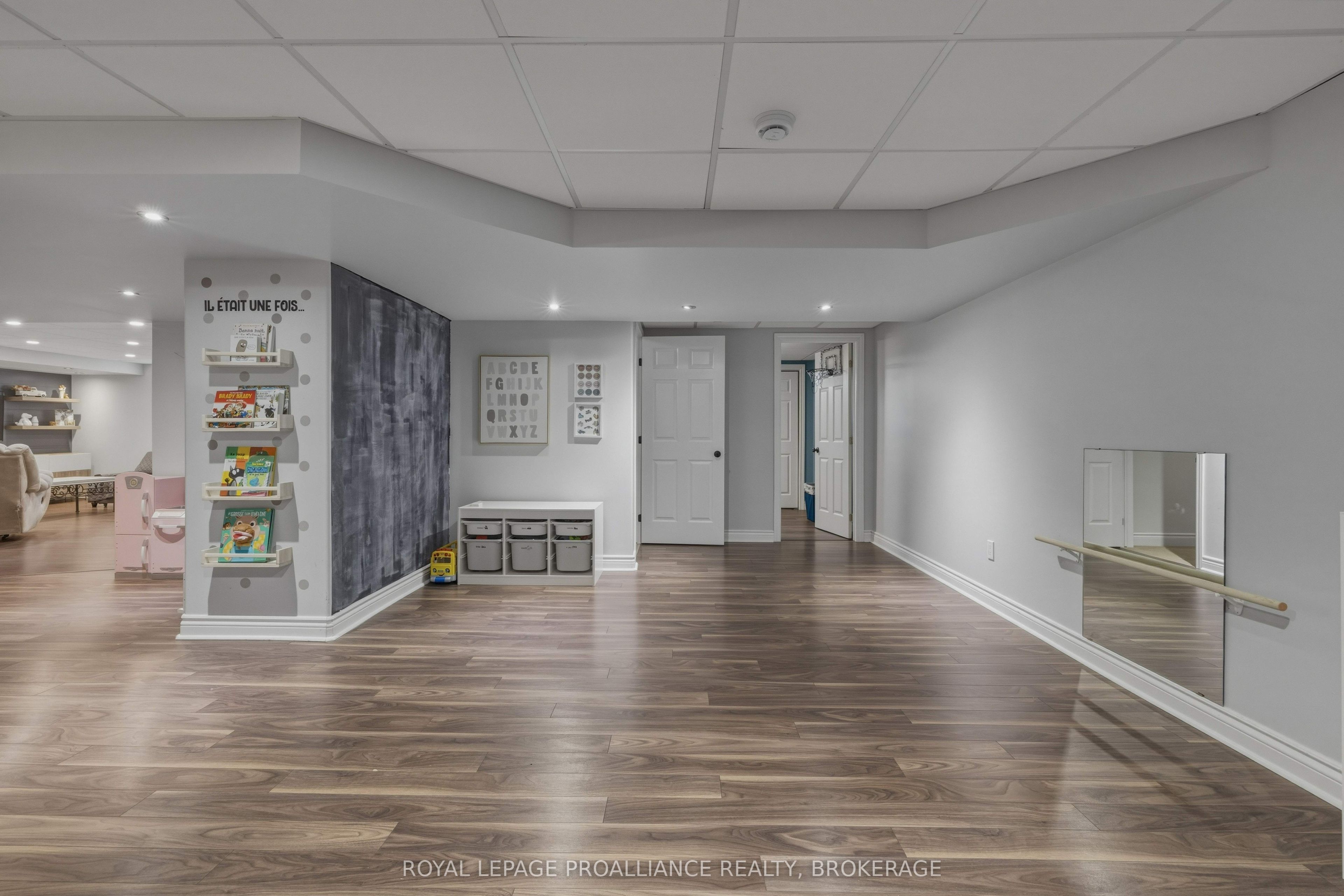 1464 Ottawa Street Property Photo 25