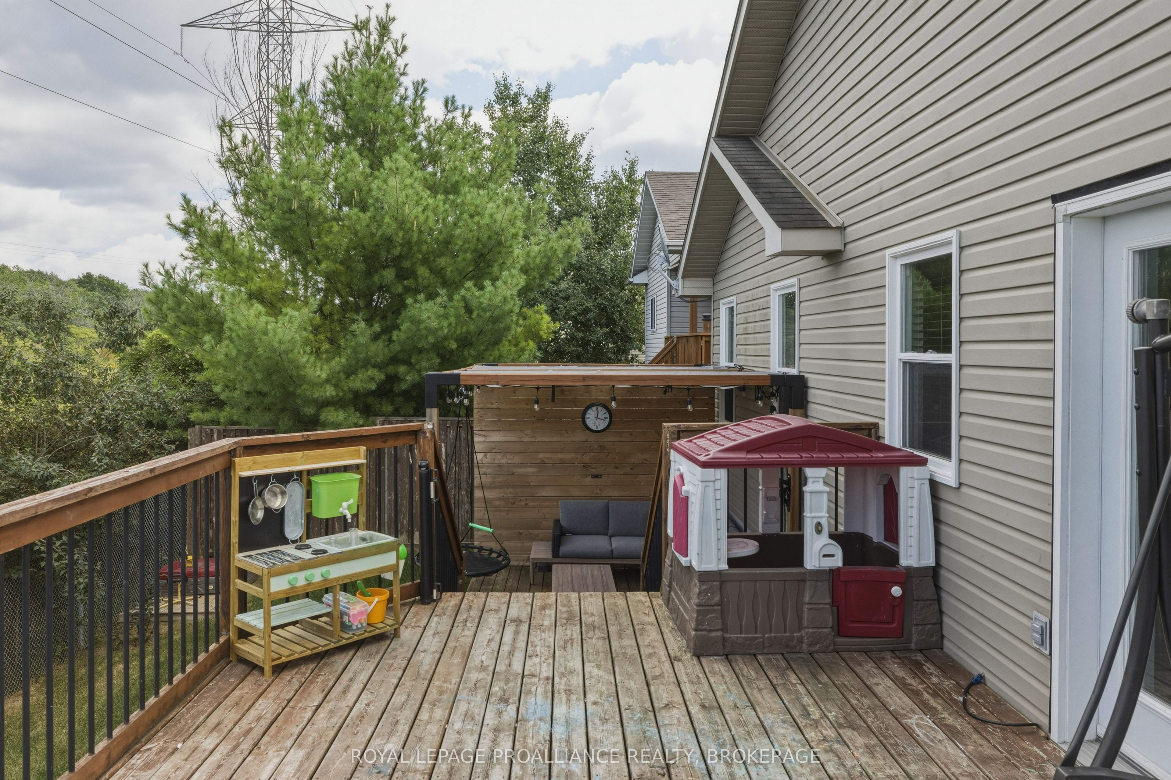 1464 Ottawa Street Property Photo 38