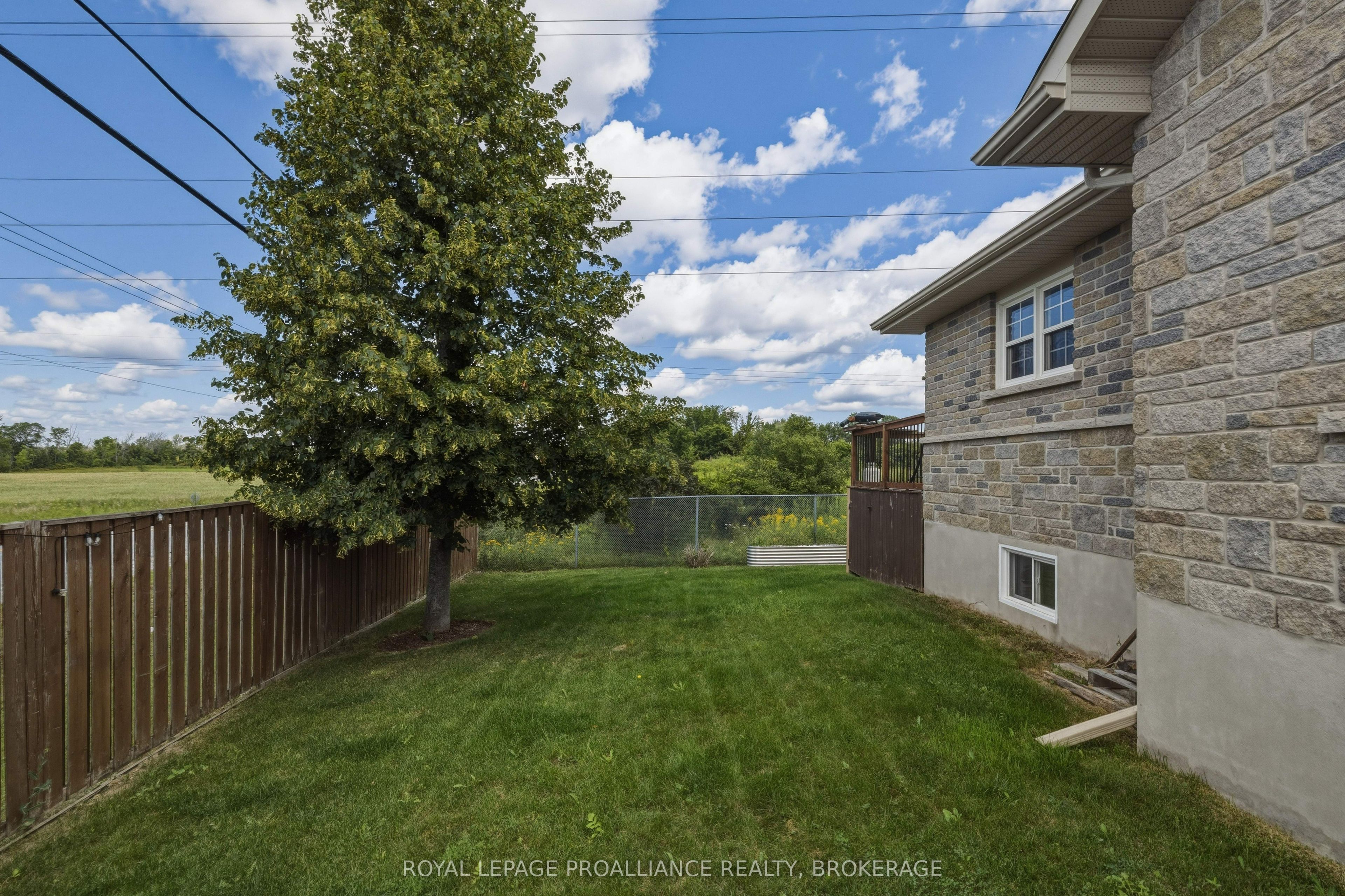 1464 Ottawa Street Property Photo 42