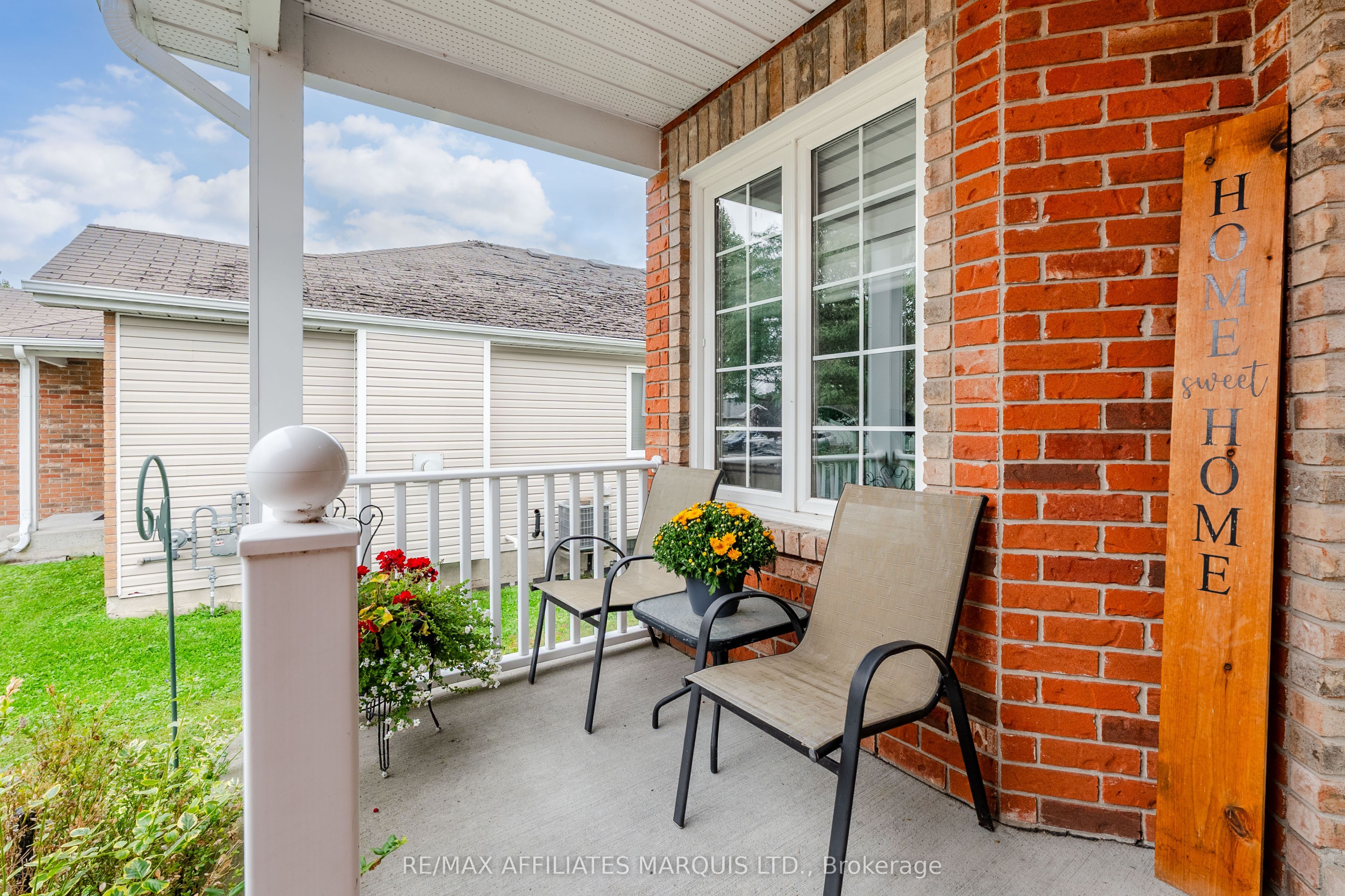 2230 Glen Brook Drive Property Photo 4