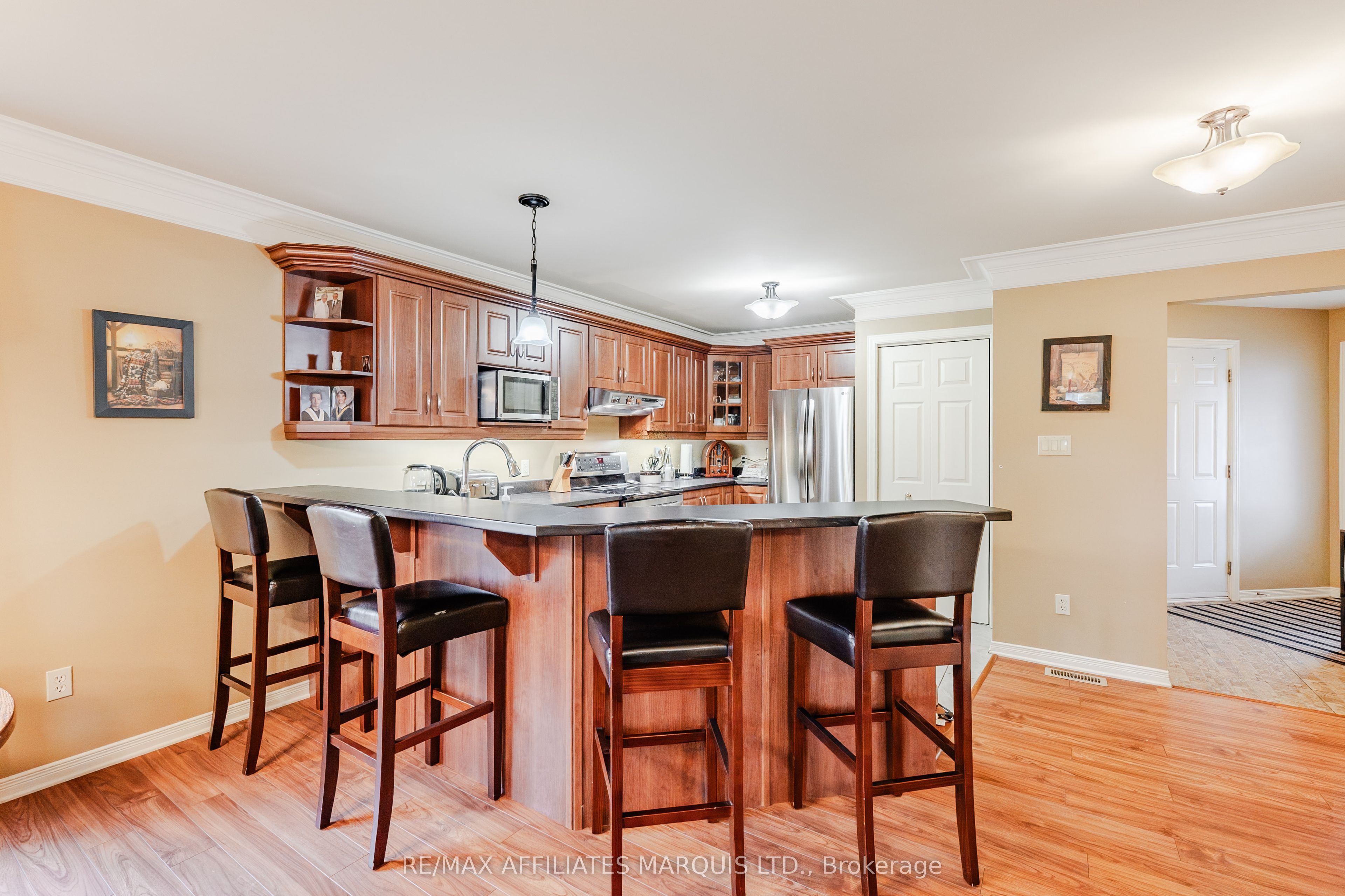 2230 Glen Brook Drive Property Photo 11
