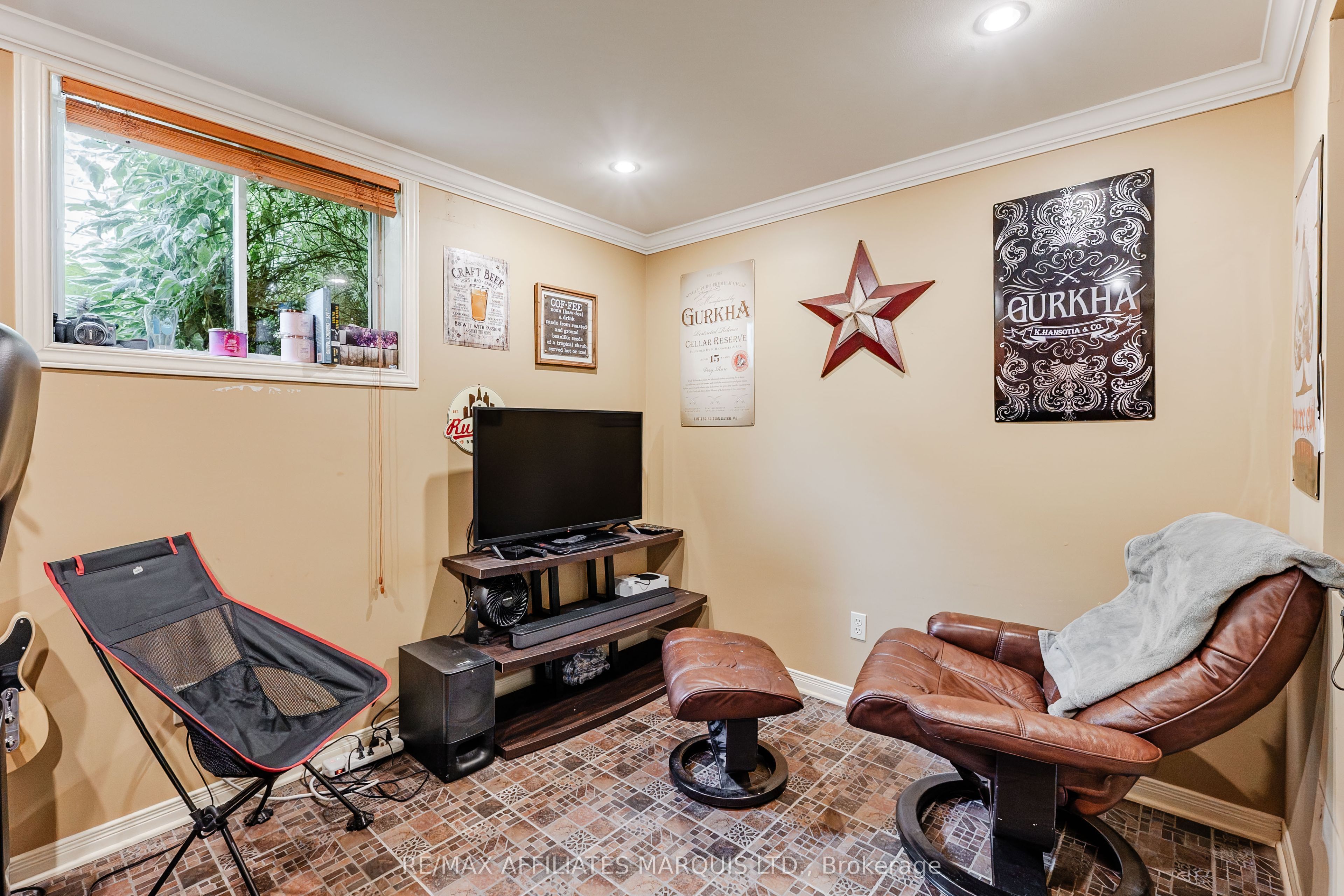 2230 Glen Brook Drive Property Photo 29
