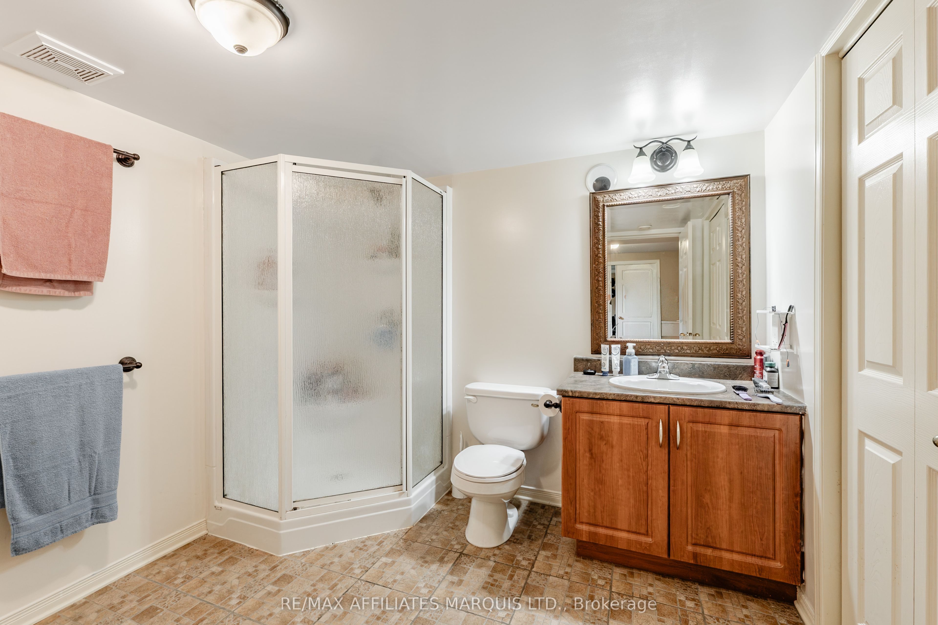 2230 Glen Brook Drive Property Photo 30