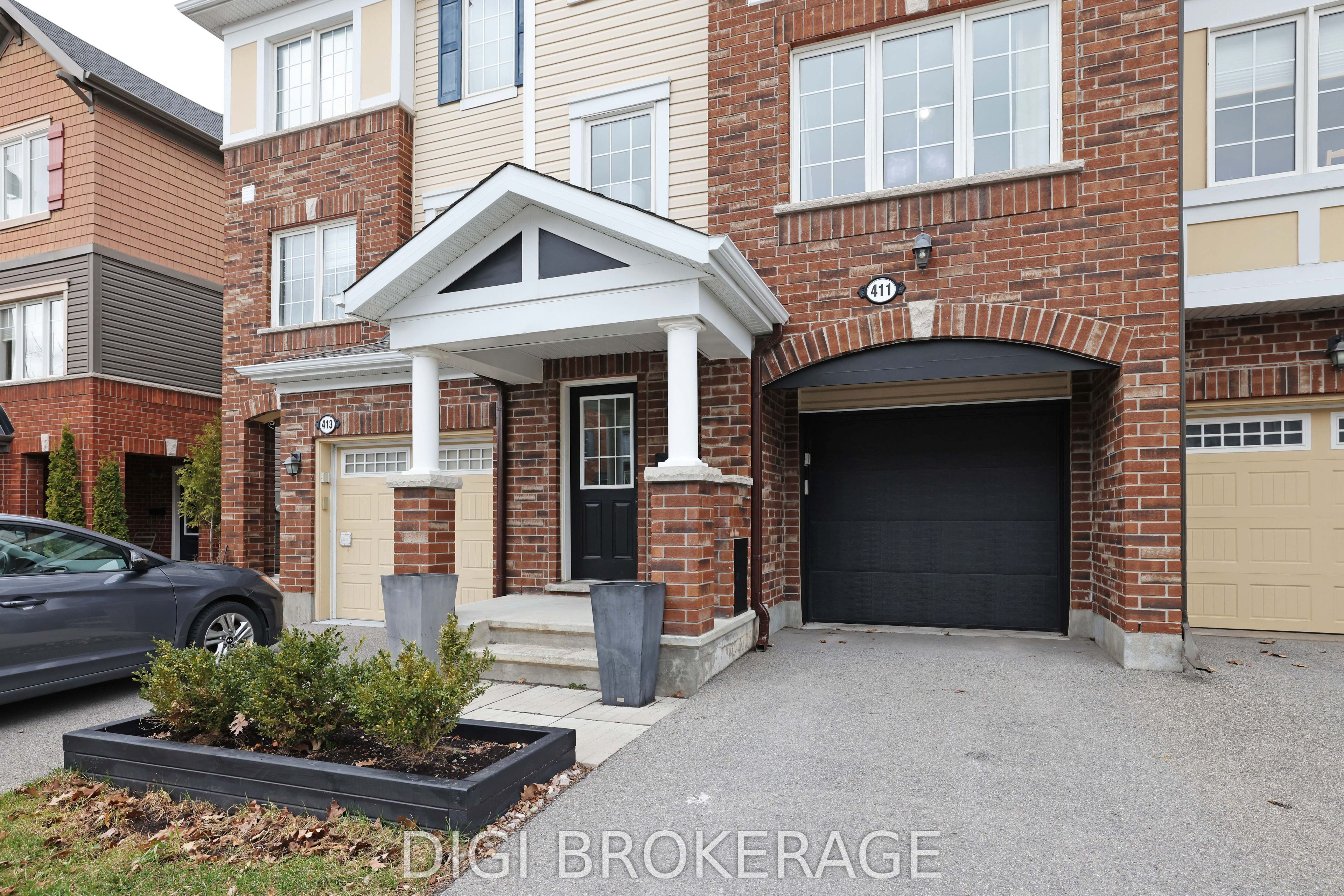 411 Coldwater Crescent Property Photo 5