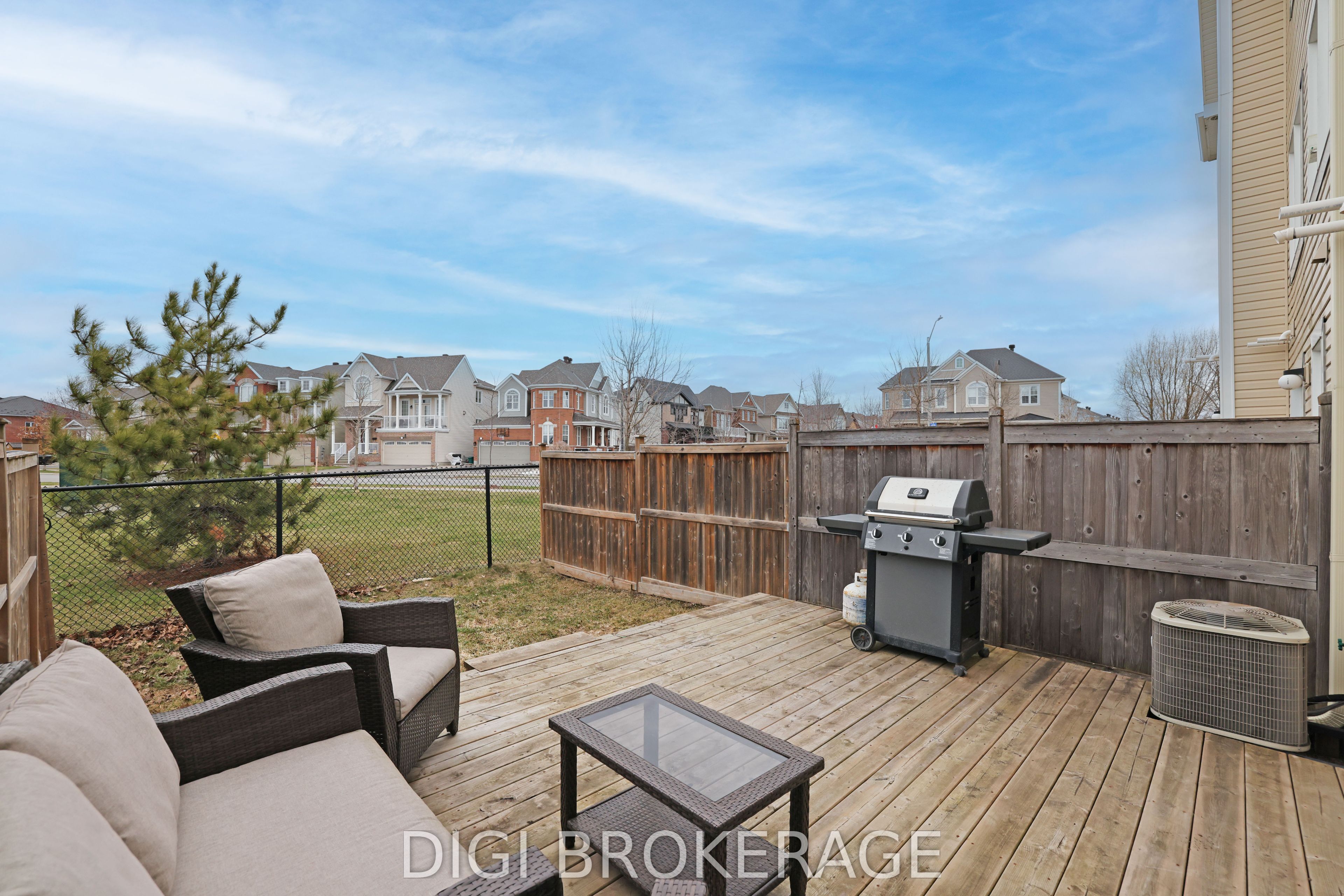 411 Coldwater Crescent Property Photo 33