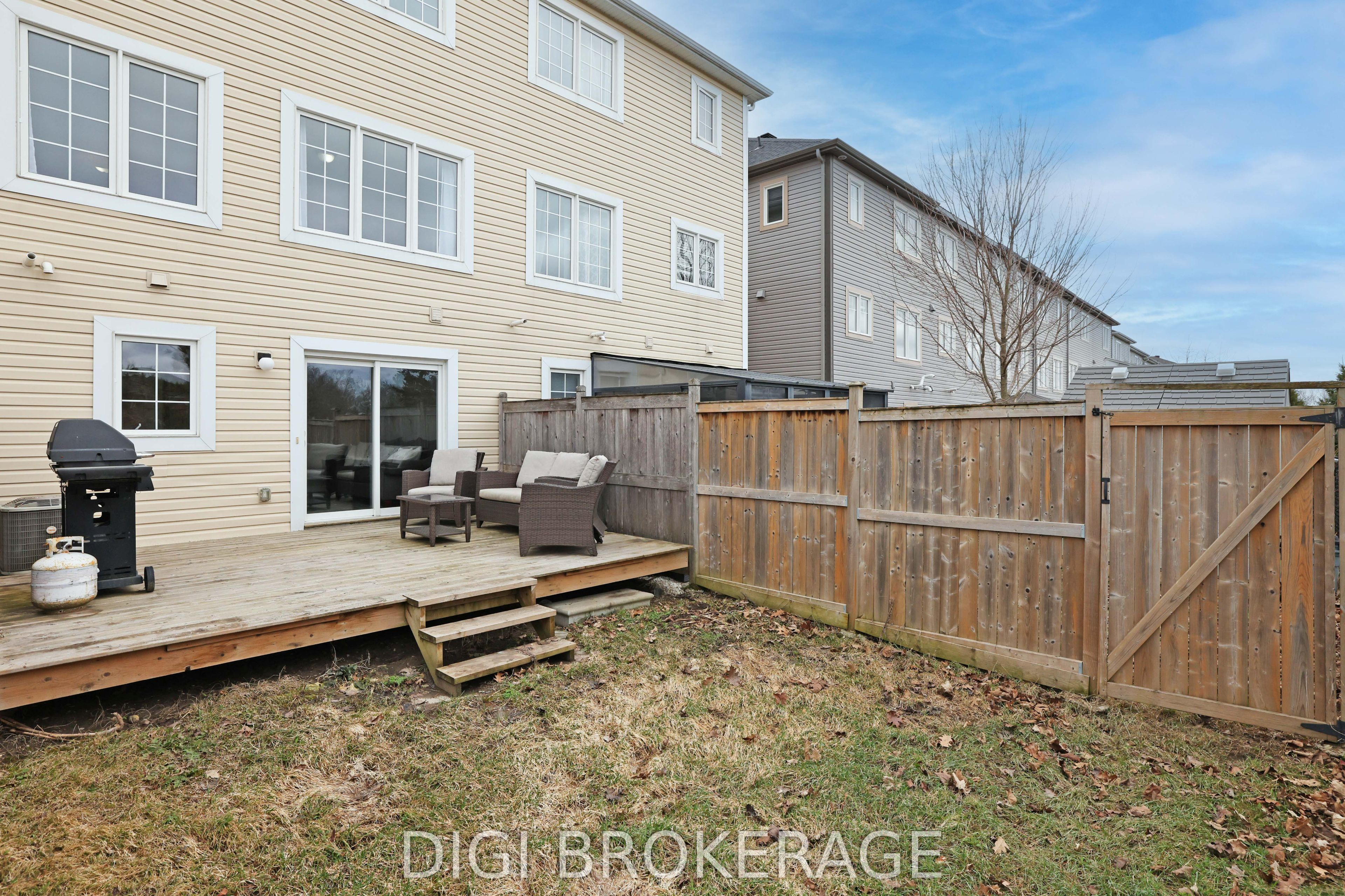411 Coldwater Crescent Property Photo 35