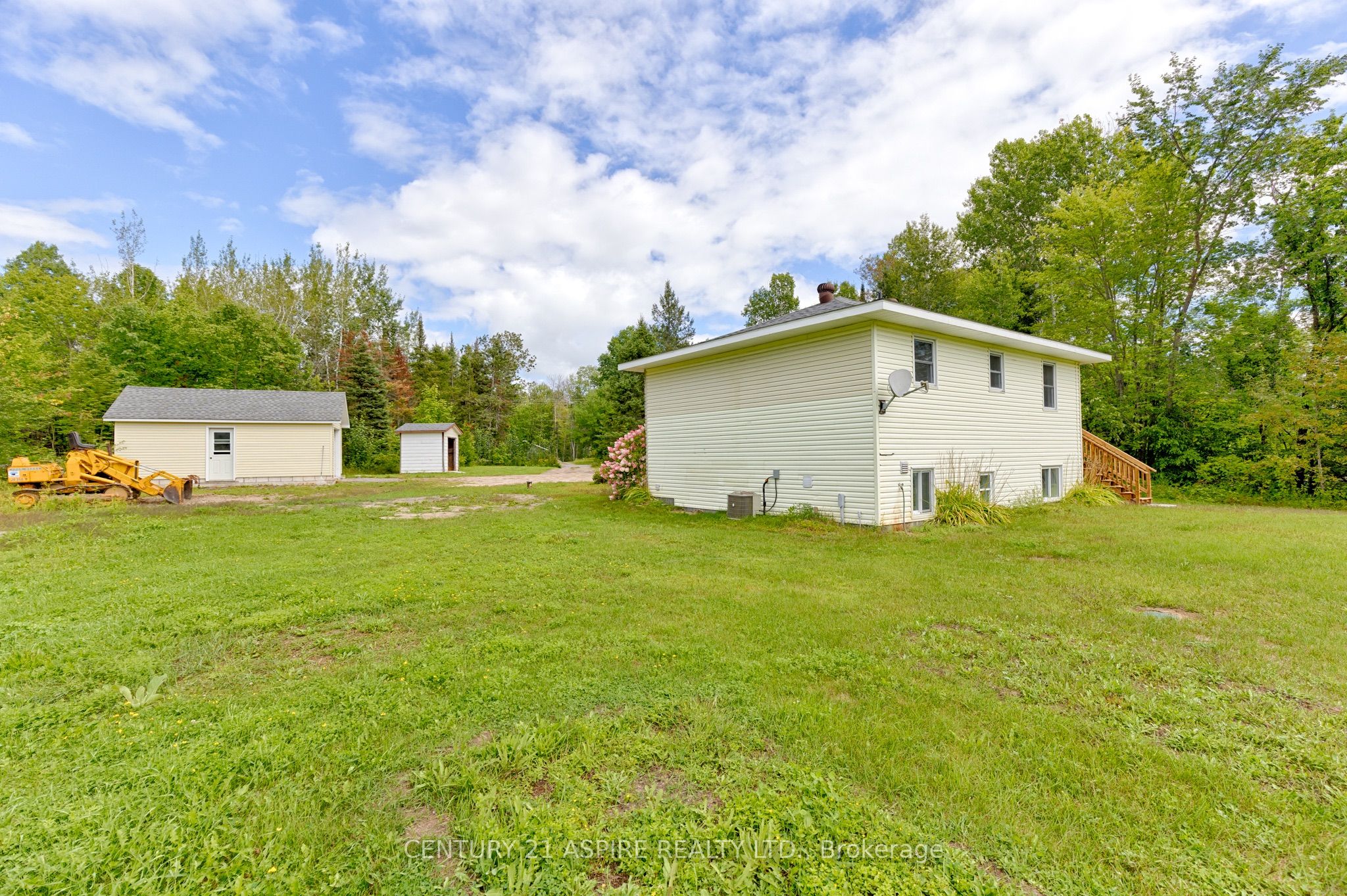 1549 Zion Line Property Photo 7
