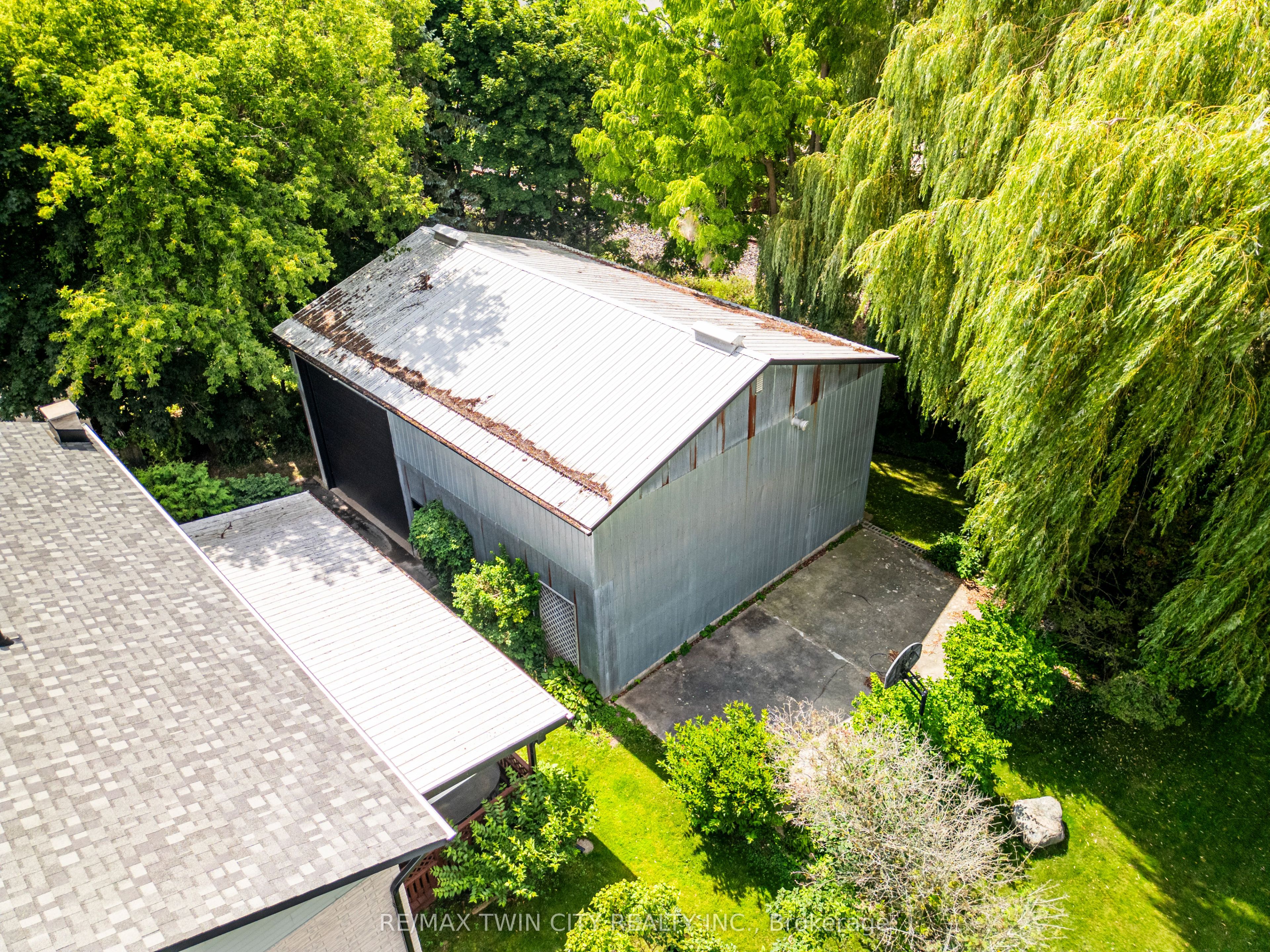 108 Queensway Drive Property Photo 41
