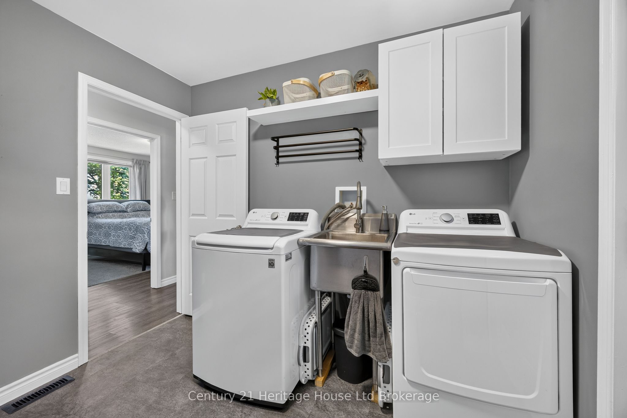 34679 Third Line Property Photo 14