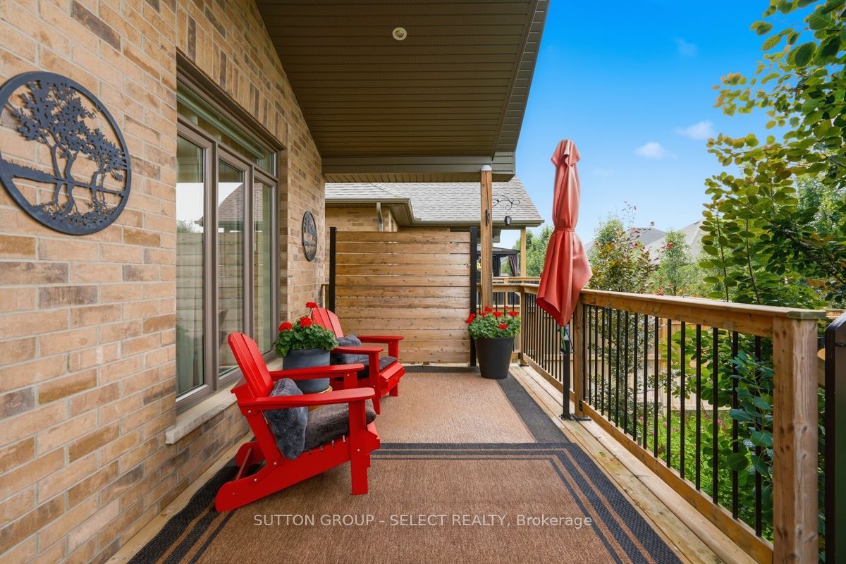 159 Collins Way 54 Property Photo 31
