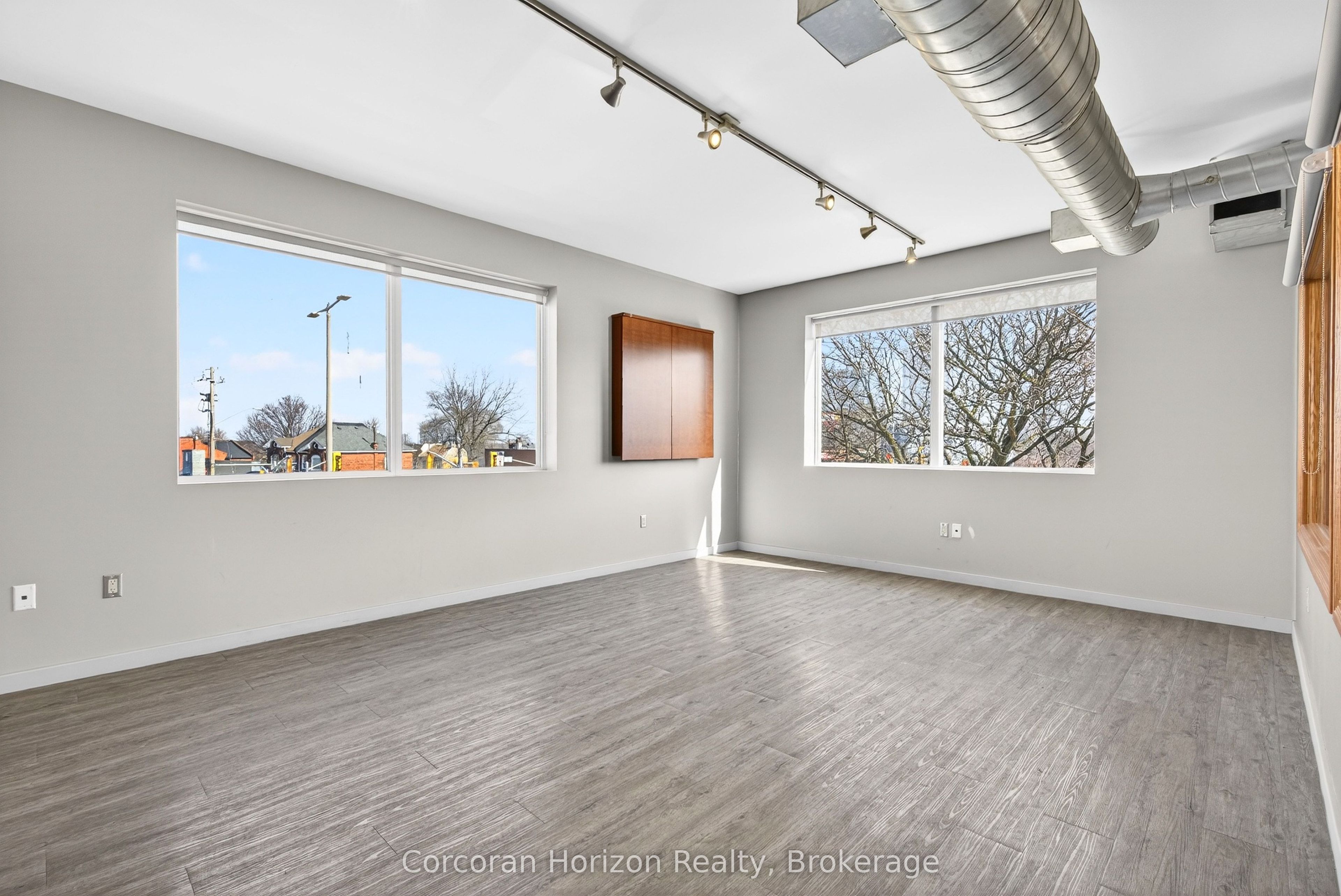 435 York Boulevard Upper Floor Units Property Photo 22