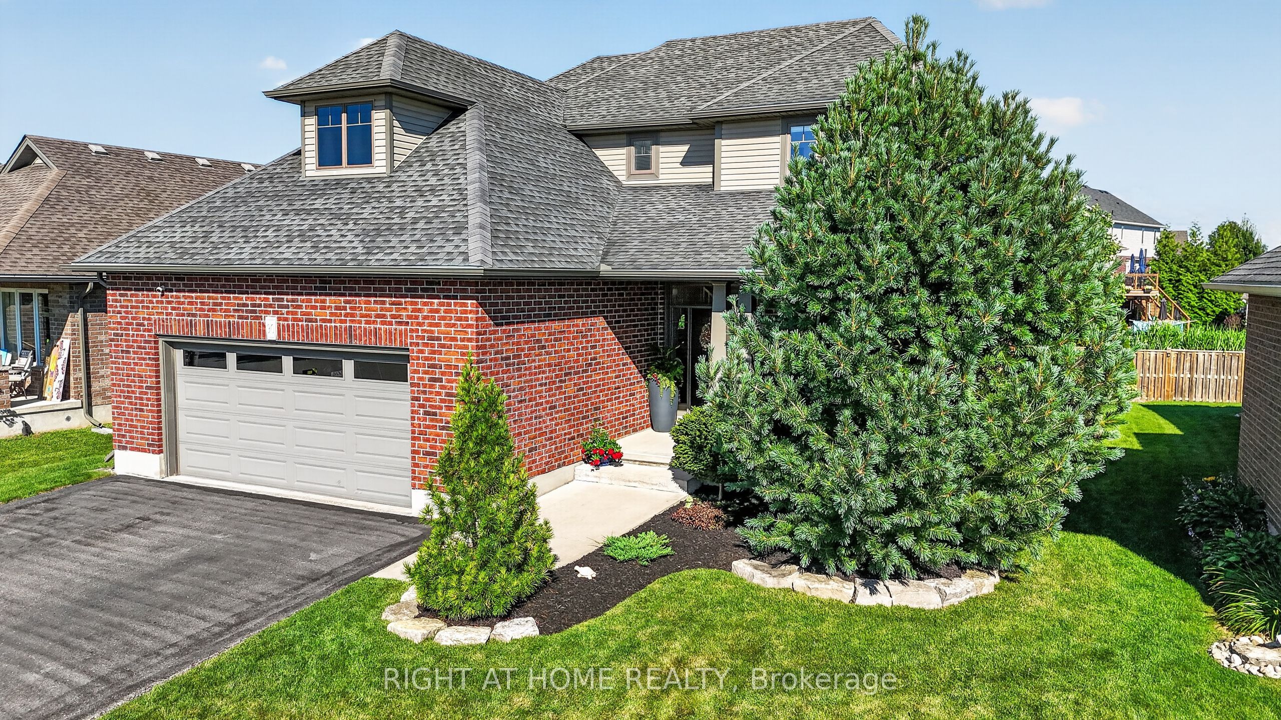 90 Shaw Valley Drive Property Photo 2